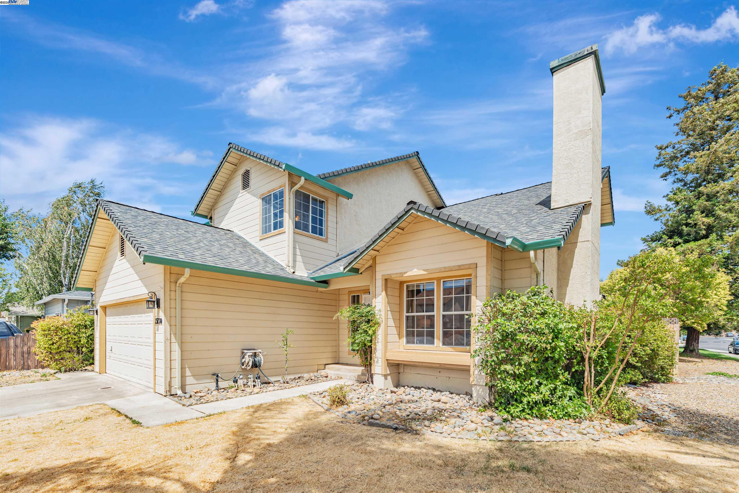 Detail Gallery Image 3 of 38 For 15150 Hollyhock Ct, Lathrop,  CA 95330 - 4 Beds | 2/1 Baths