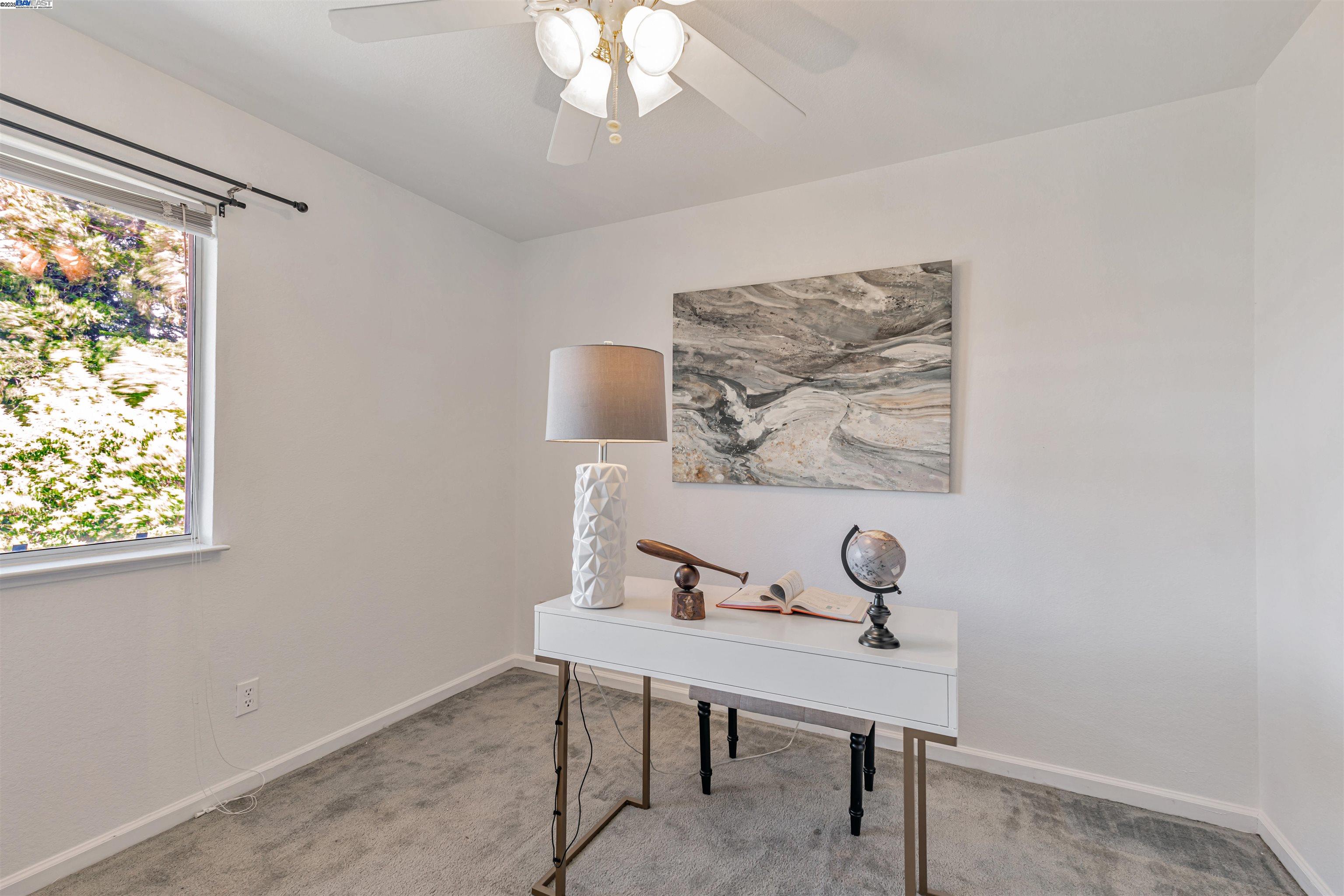 Detail Gallery Image 27 of 38 For 15150 Hollyhock Ct, Lathrop,  CA 95330 - 4 Beds | 2/1 Baths