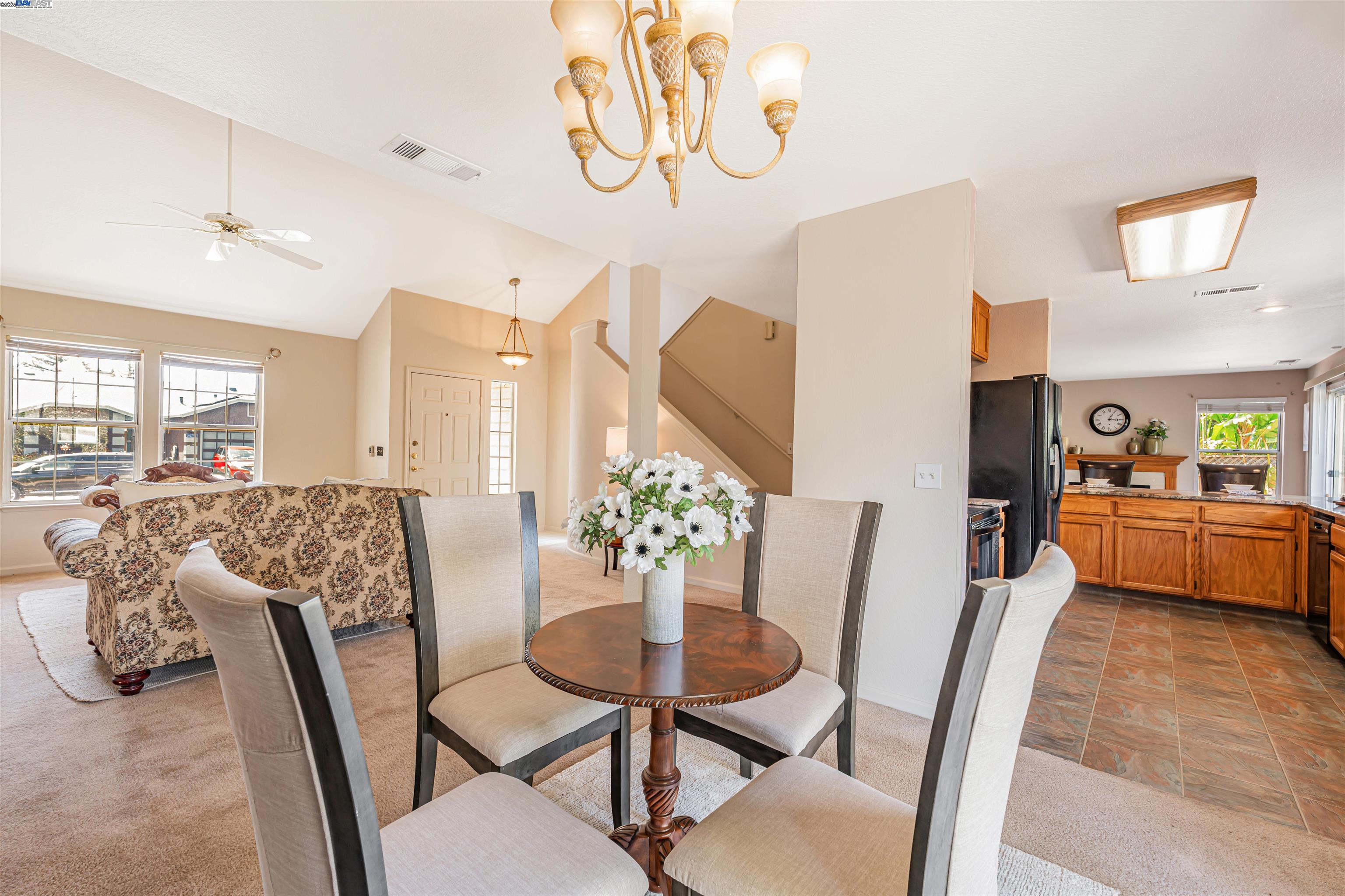Detail Gallery Image 10 of 38 For 15150 Hollyhock Ct, Lathrop,  CA 95330 - 4 Beds | 2/1 Baths