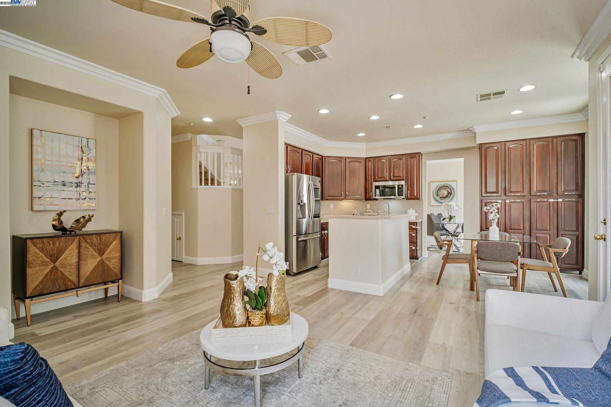 Detail Gallery Image 15 of 53 For 30718 Knight Ct, Union City,  CA 94587 - 5 Beds | 3 Baths