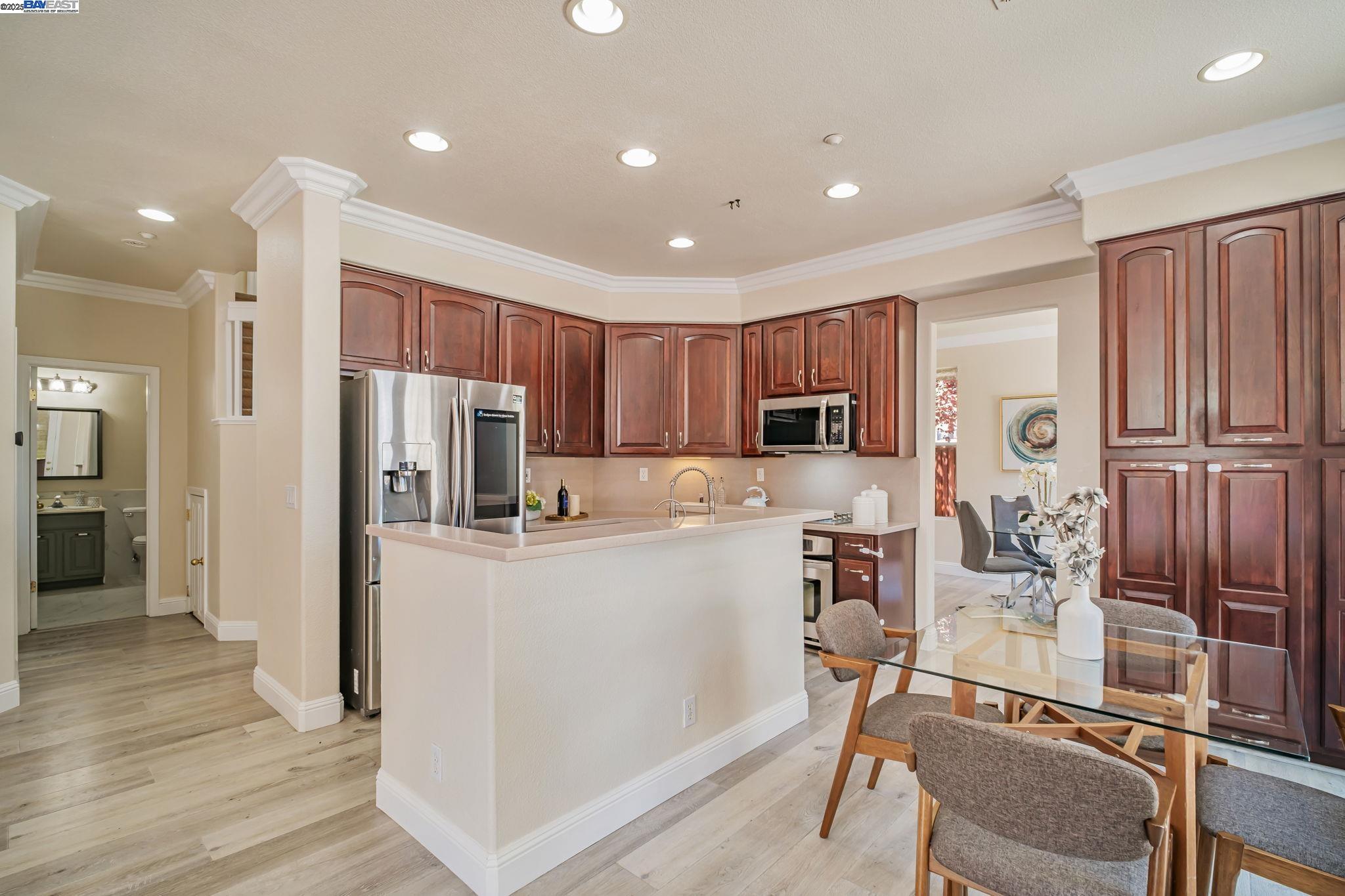 Detail Gallery Image 18 of 53 For 30718 Knight Ct, Union City,  CA 94587 - 5 Beds | 3 Baths