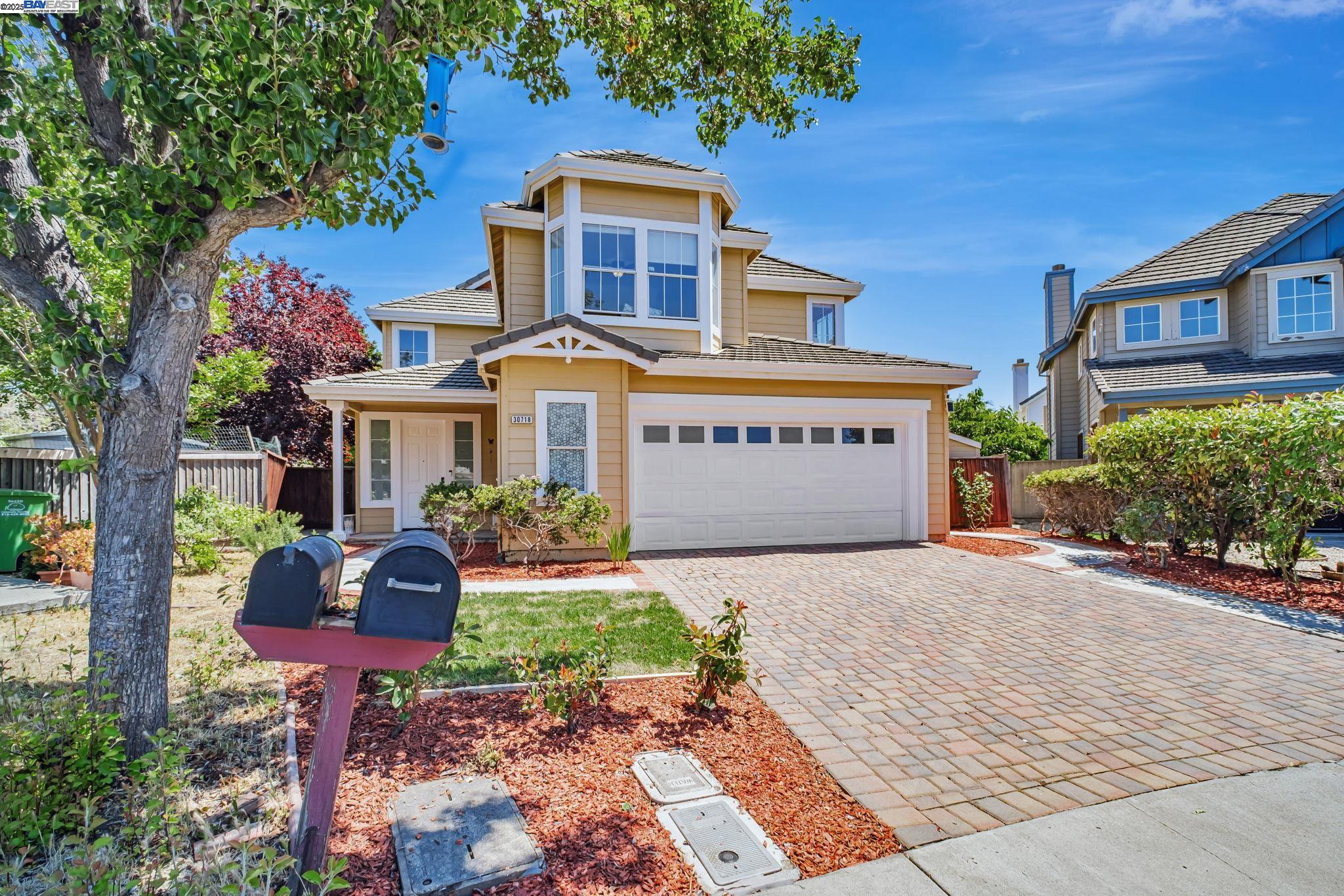 Detail Gallery Image 3 of 53 For 30718 Knight Ct, Union City,  CA 94587 - 5 Beds | 3 Baths