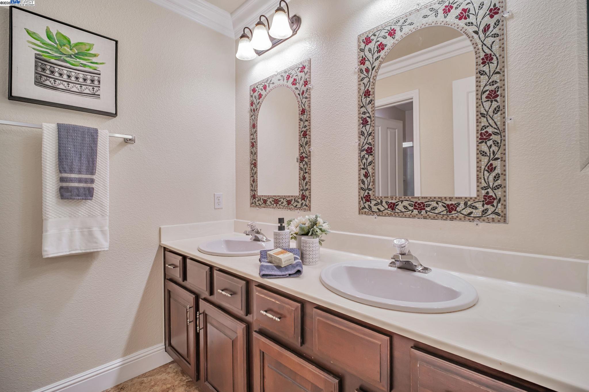 Detail Gallery Image 35 of 53 For 30718 Knight Ct, Union City,  CA 94587 - 5 Beds | 3 Baths