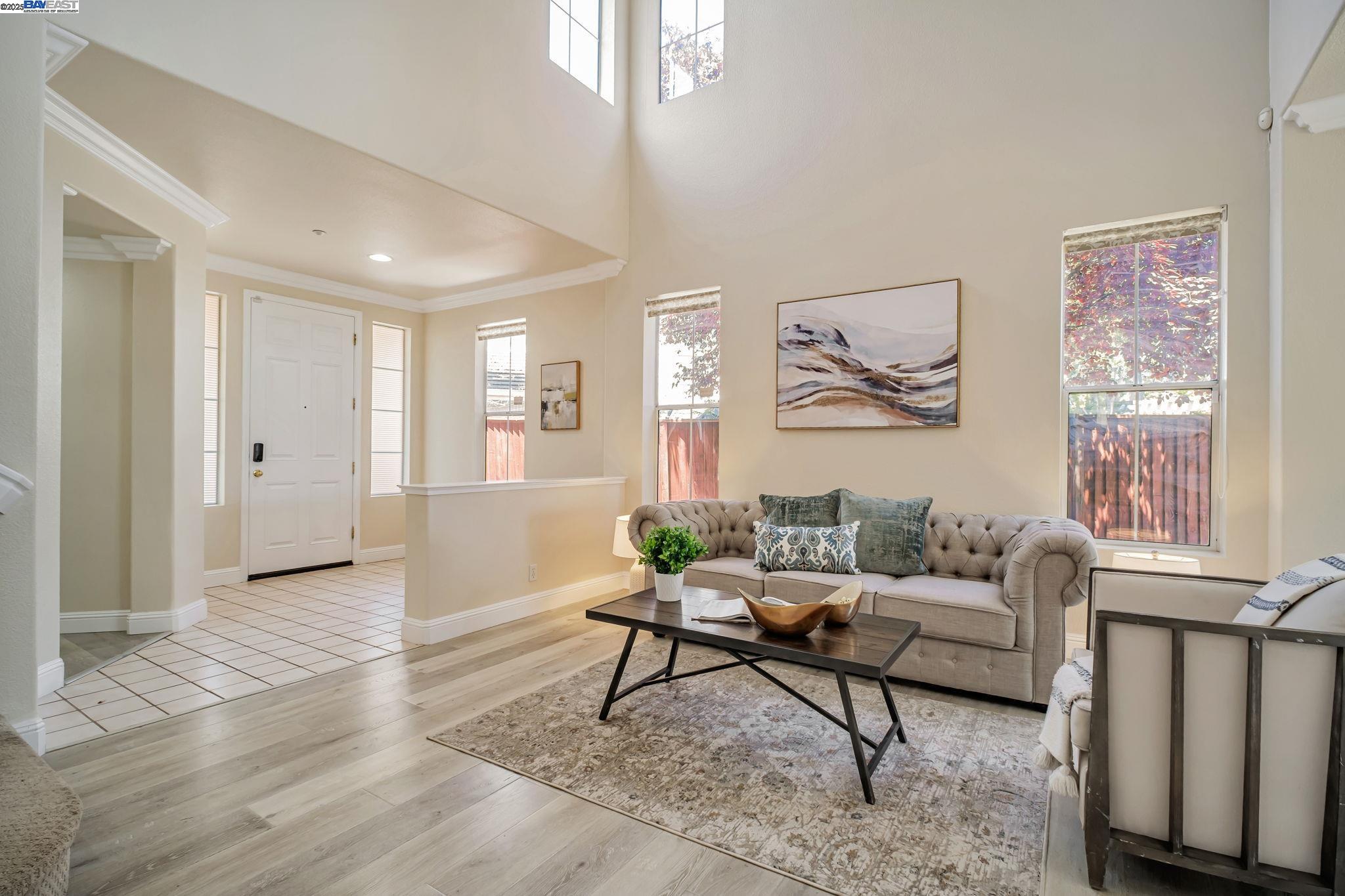 Detail Gallery Image 10 of 53 For 30718 Knight Ct, Union City,  CA 94587 - 5 Beds | 3 Baths