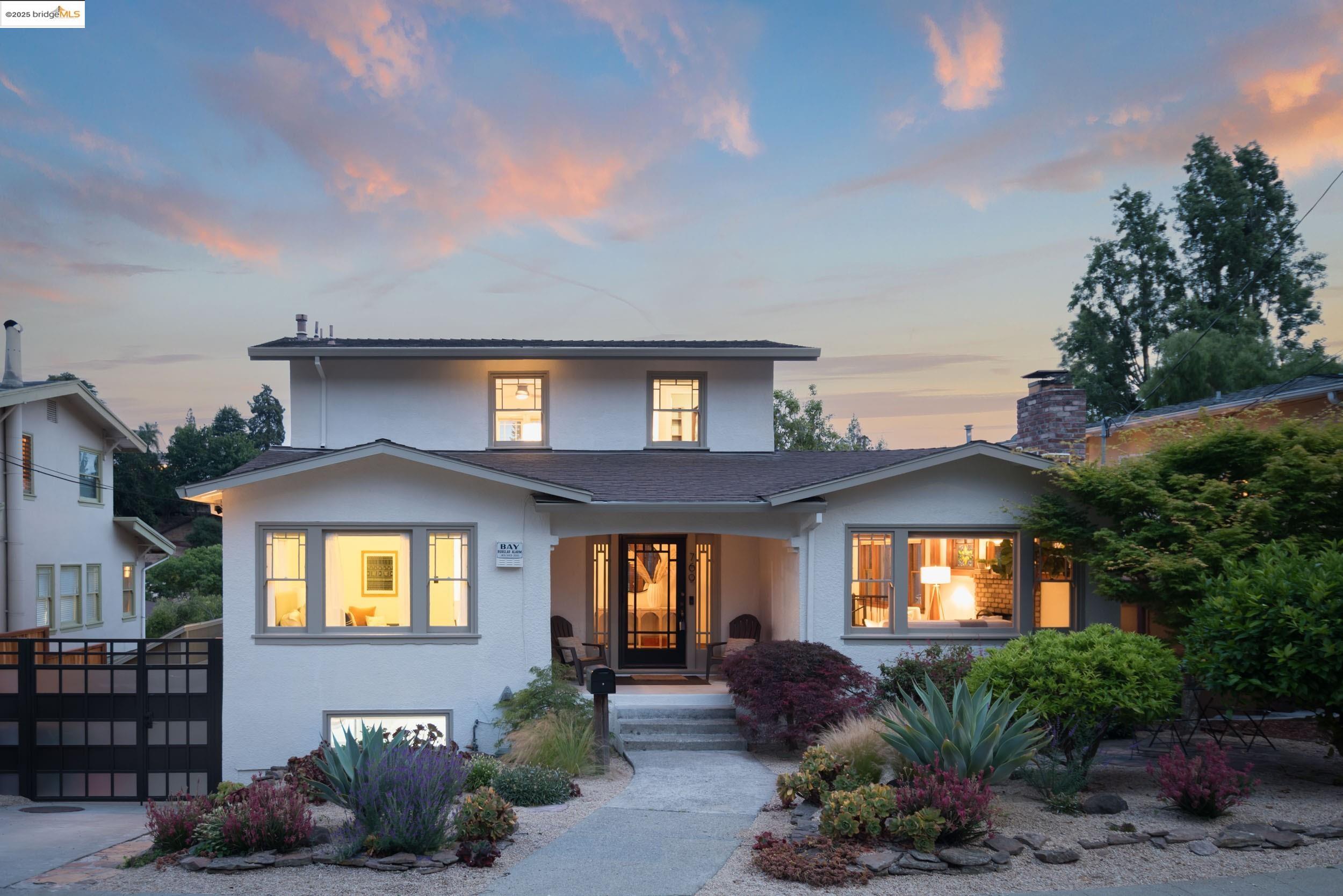 Detail Gallery Image 2 of 50 For 769 Santa Ray Ave, Oakland,  CA 94610 - 3 Beds | 3 Baths