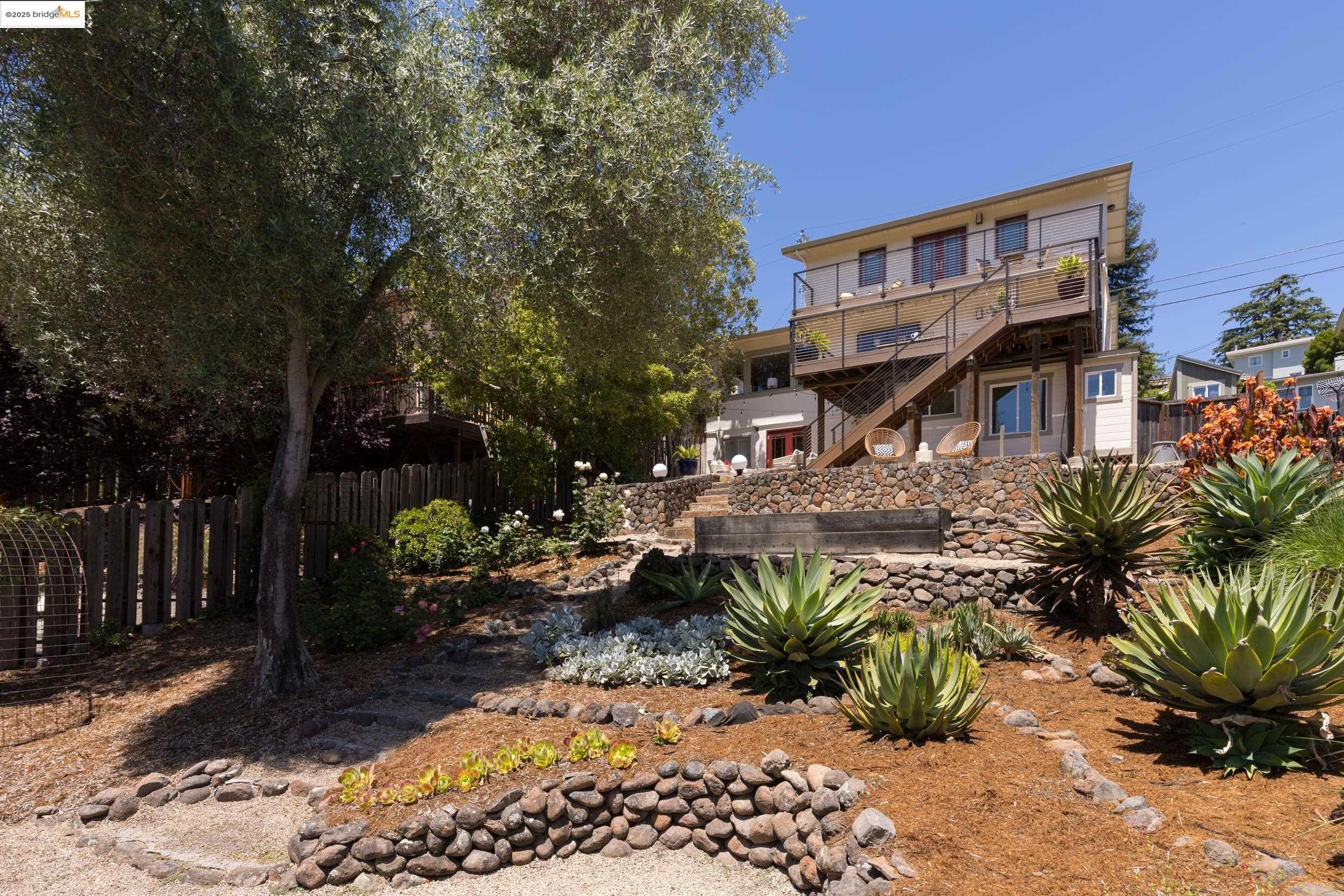 Detail Gallery Image 37 of 50 For 769 Santa Ray Ave, Oakland,  CA 94610 - 3 Beds | 3 Baths