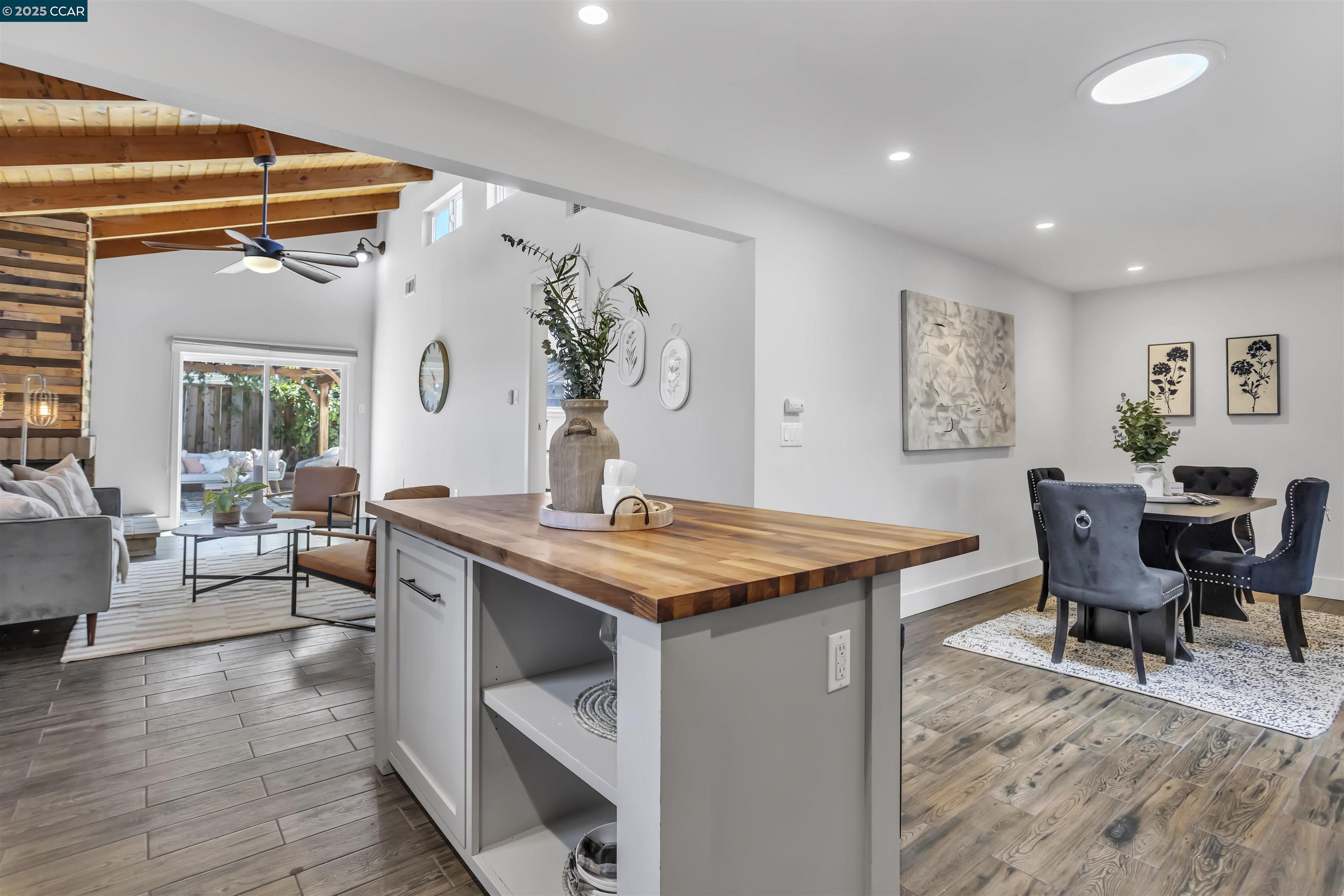 Detail Gallery Image 13 of 35 For 154 Venado Way, San Jose,  CA 95123 - 4 Beds | 2 Baths