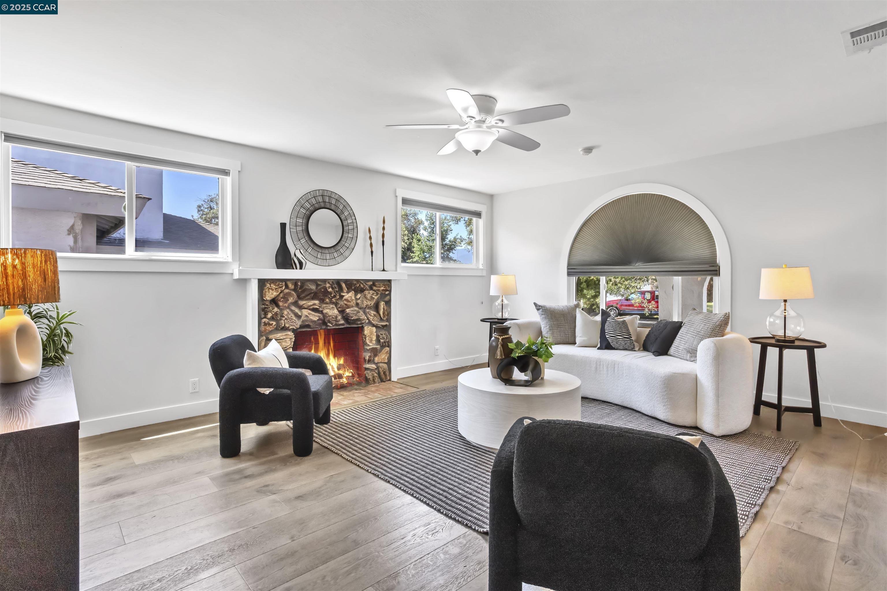 Detail Gallery Image 6 of 35 For 154 Venado Way, San Jose,  CA 95123 - 4 Beds | 2 Baths