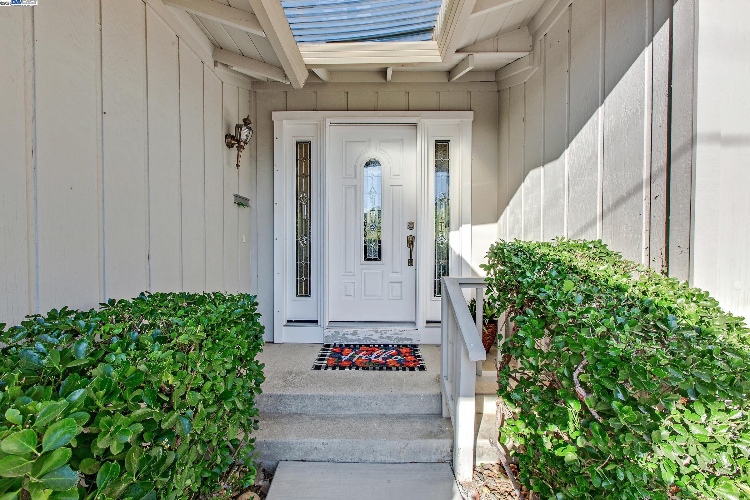 Detail Gallery Image 2 of 40 For 9140 Tangerine St, San Ramon,  CA 94583 - 3 Beds | 2 Baths