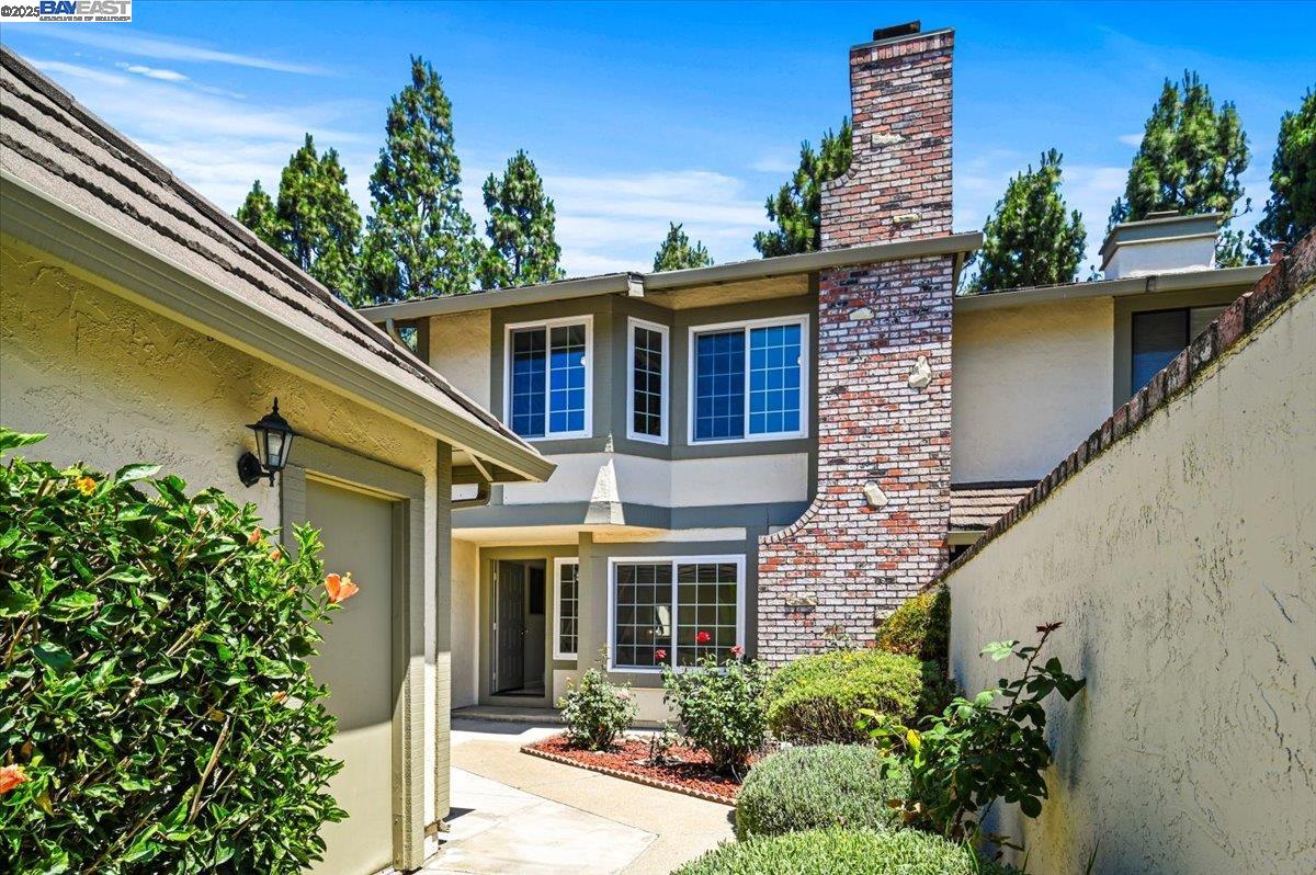 Detail Gallery Image 3 of 32 For 34256 Gadwall Cmn, Fremont,  CA 94555 - 3 Beds | 2/1 Baths