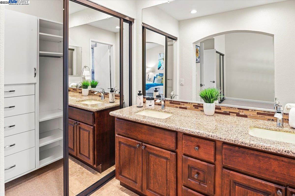 Detail Gallery Image 21 of 32 For 34256 Gadwall Cmn, Fremont,  CA 94555 - 3 Beds | 2/1 Baths
