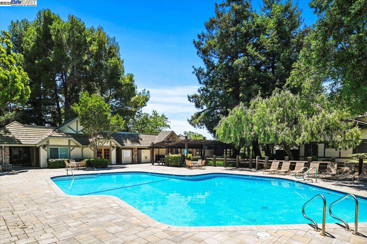 Detail Gallery Image 28 of 32 For 34256 Gadwall Cmn, Fremont,  CA 94555 - 3 Beds | 2/1 Baths