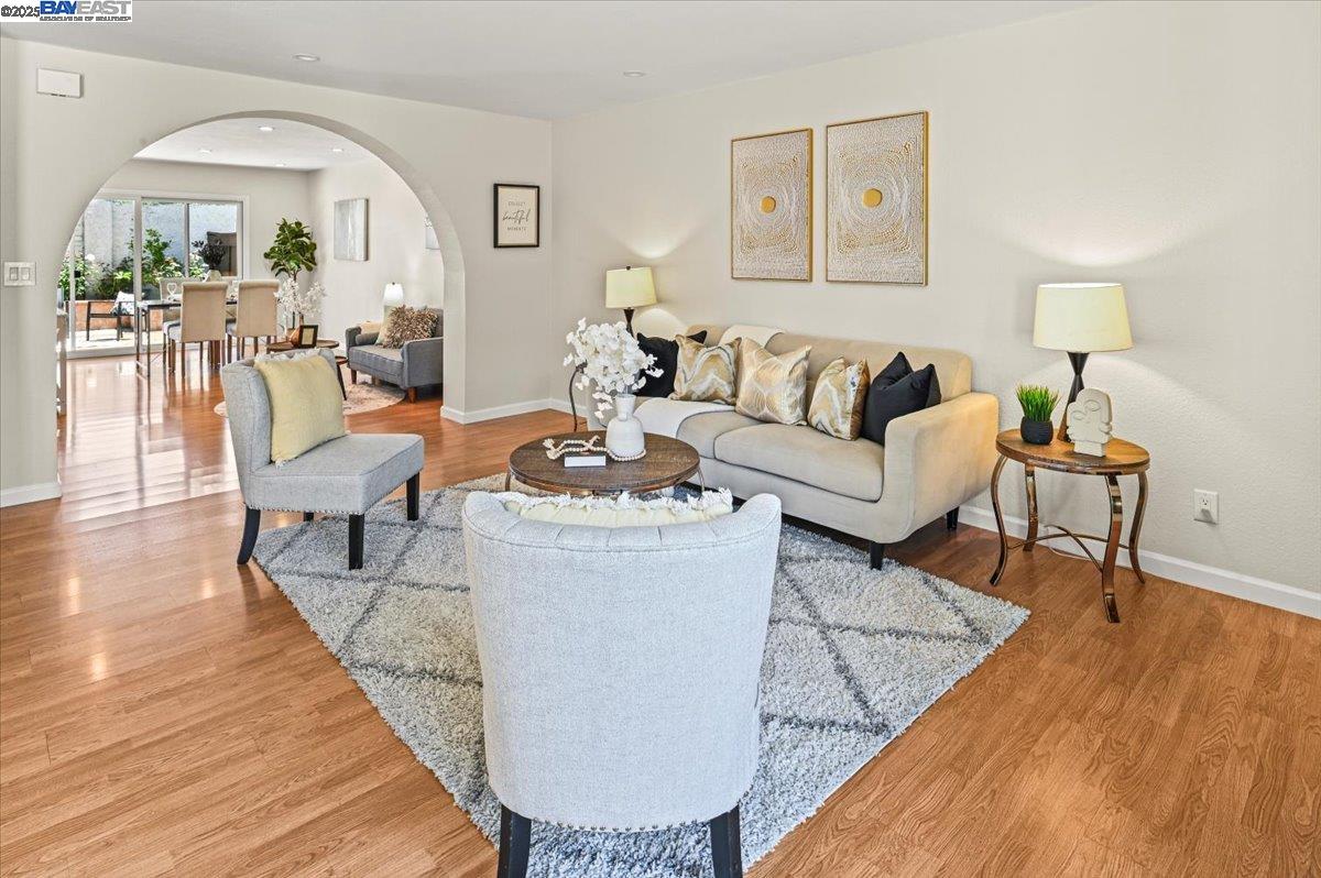 Detail Gallery Image 6 of 32 For 34256 Gadwall Cmn, Fremont,  CA 94555 - 3 Beds | 2/1 Baths