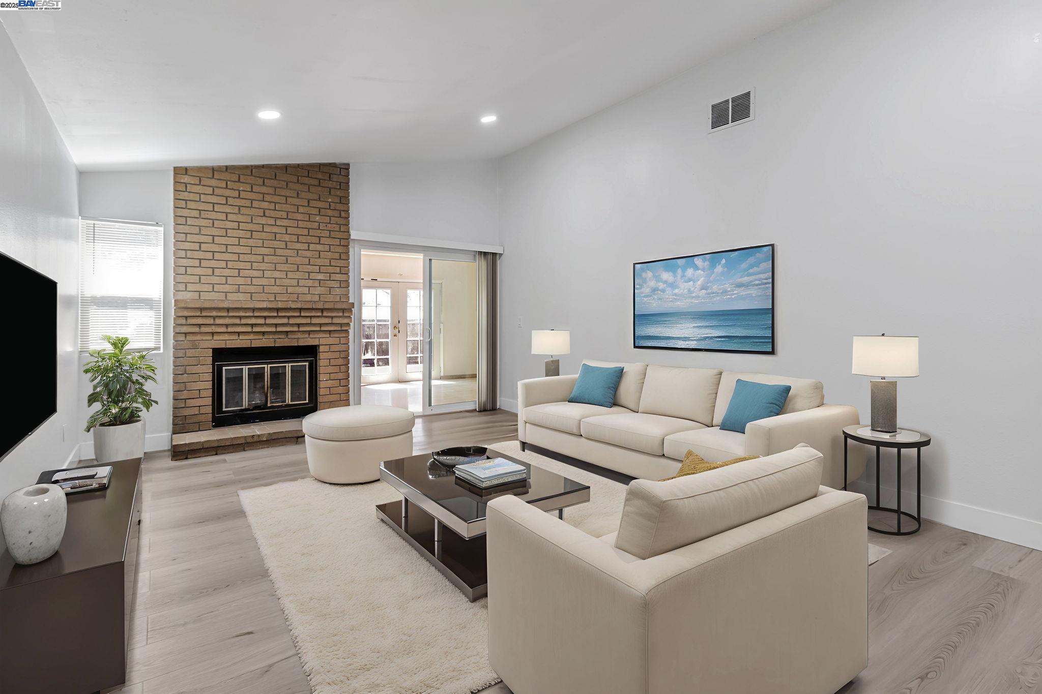 Detail Gallery Image 2 of 44 For 1290 Canterbury, Hercules,  CA 94547 - 3 Beds | 2 Baths