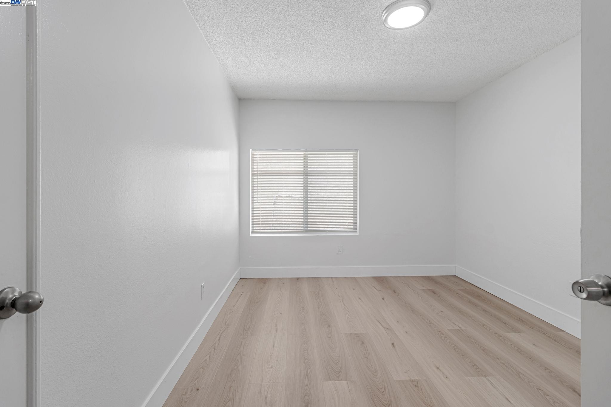 Detail Gallery Image 41 of 44 For 1290 Canterbury, Hercules,  CA 94547 - 3 Beds | 2 Baths