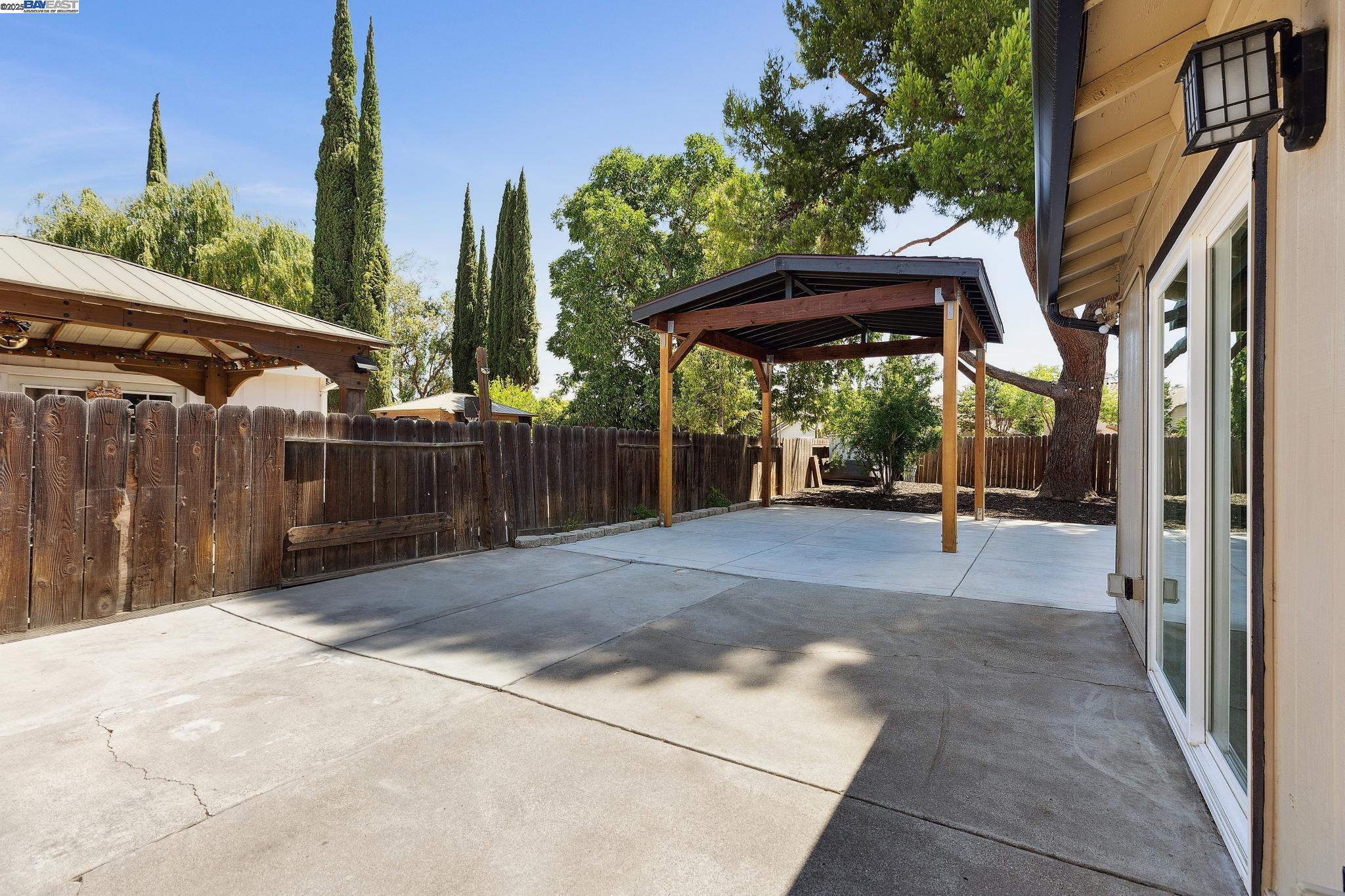Detail Gallery Image 20 of 29 For 310 S Central Ave, Tracy,  CA 95376 - 3 Beds | 2 Baths
