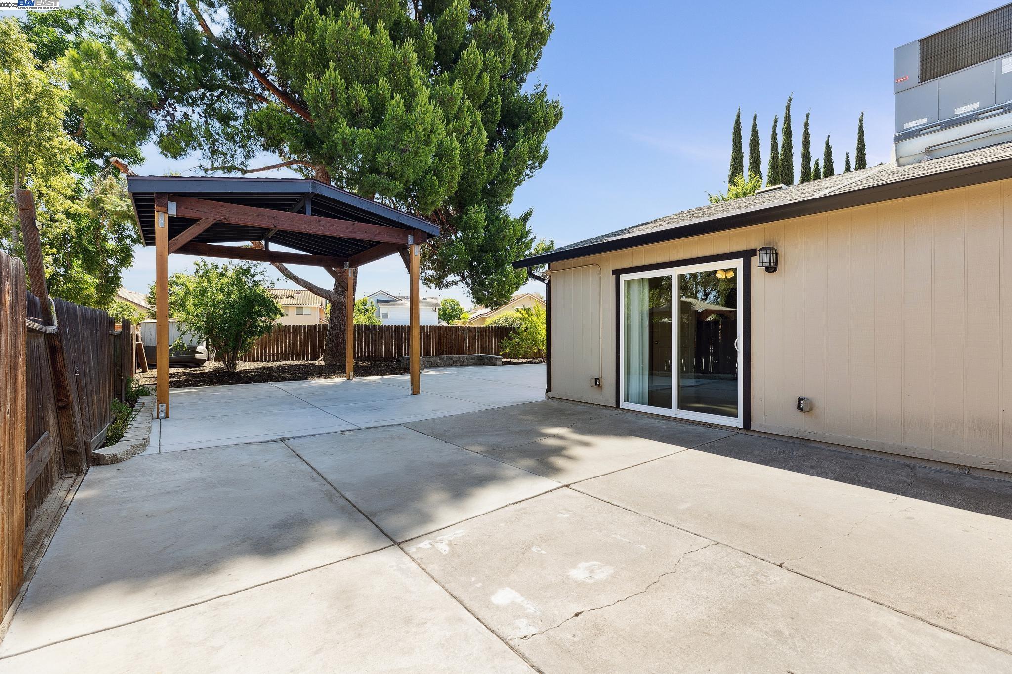 Detail Gallery Image 22 of 29 For 310 S Central Ave, Tracy,  CA 95376 - 3 Beds | 2 Baths