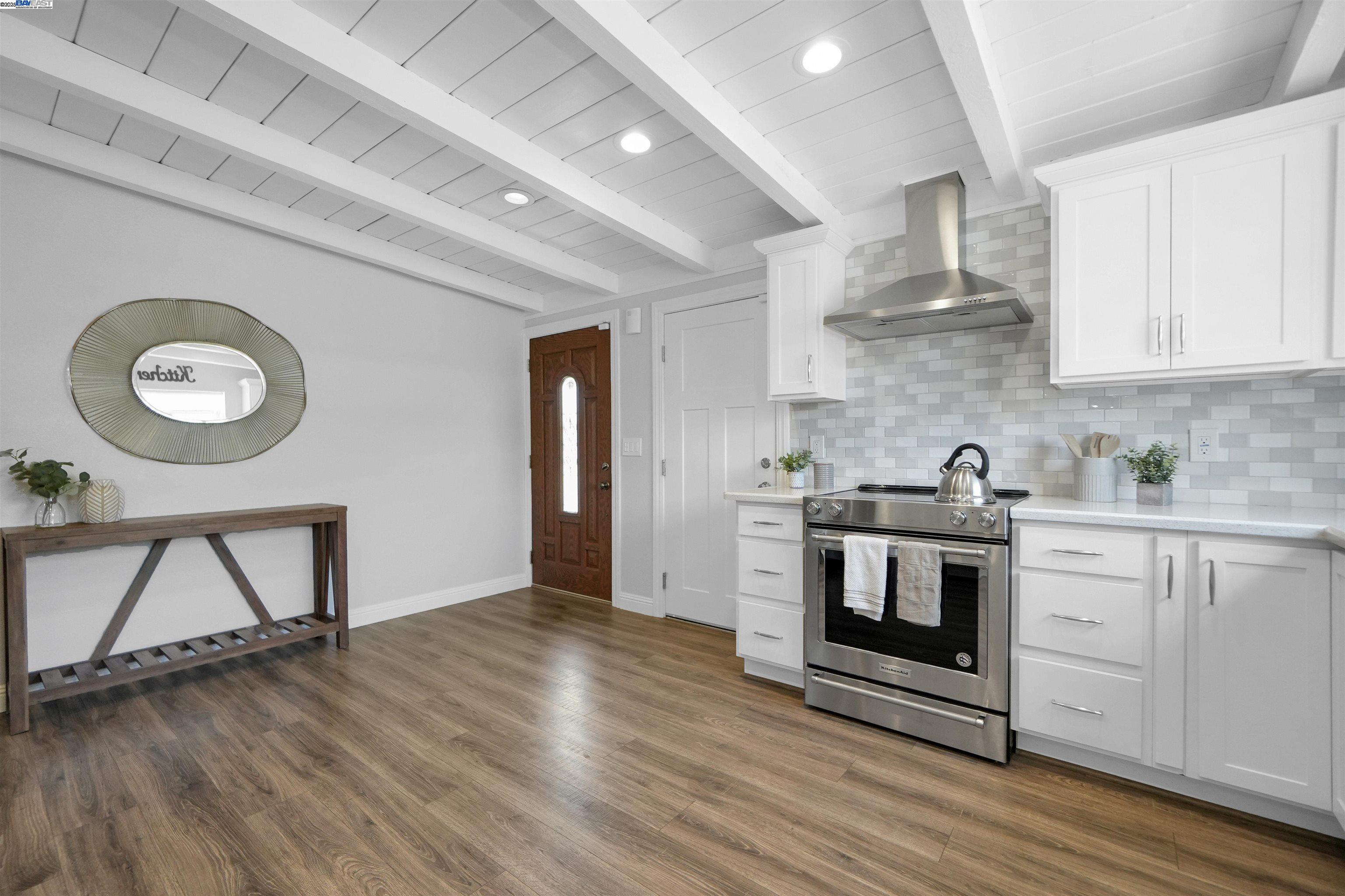 Detail Gallery Image 11 of 42 For 38392 Nebo Dr, Fremont,  CA 94536 - 3 Beds | 2 Baths