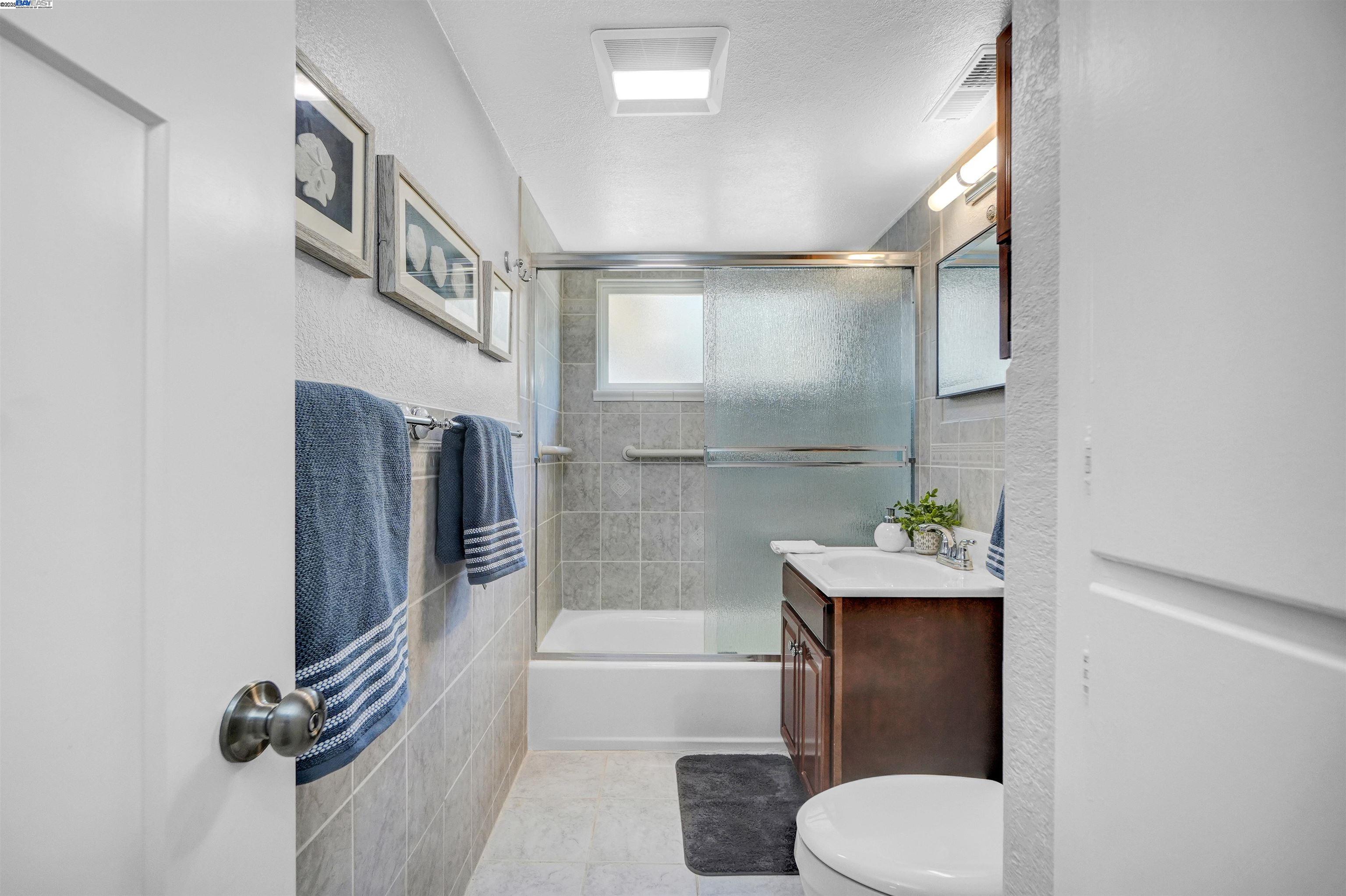 Detail Gallery Image 22 of 42 For 38392 Nebo Dr, Fremont,  CA 94536 - 3 Beds | 2 Baths