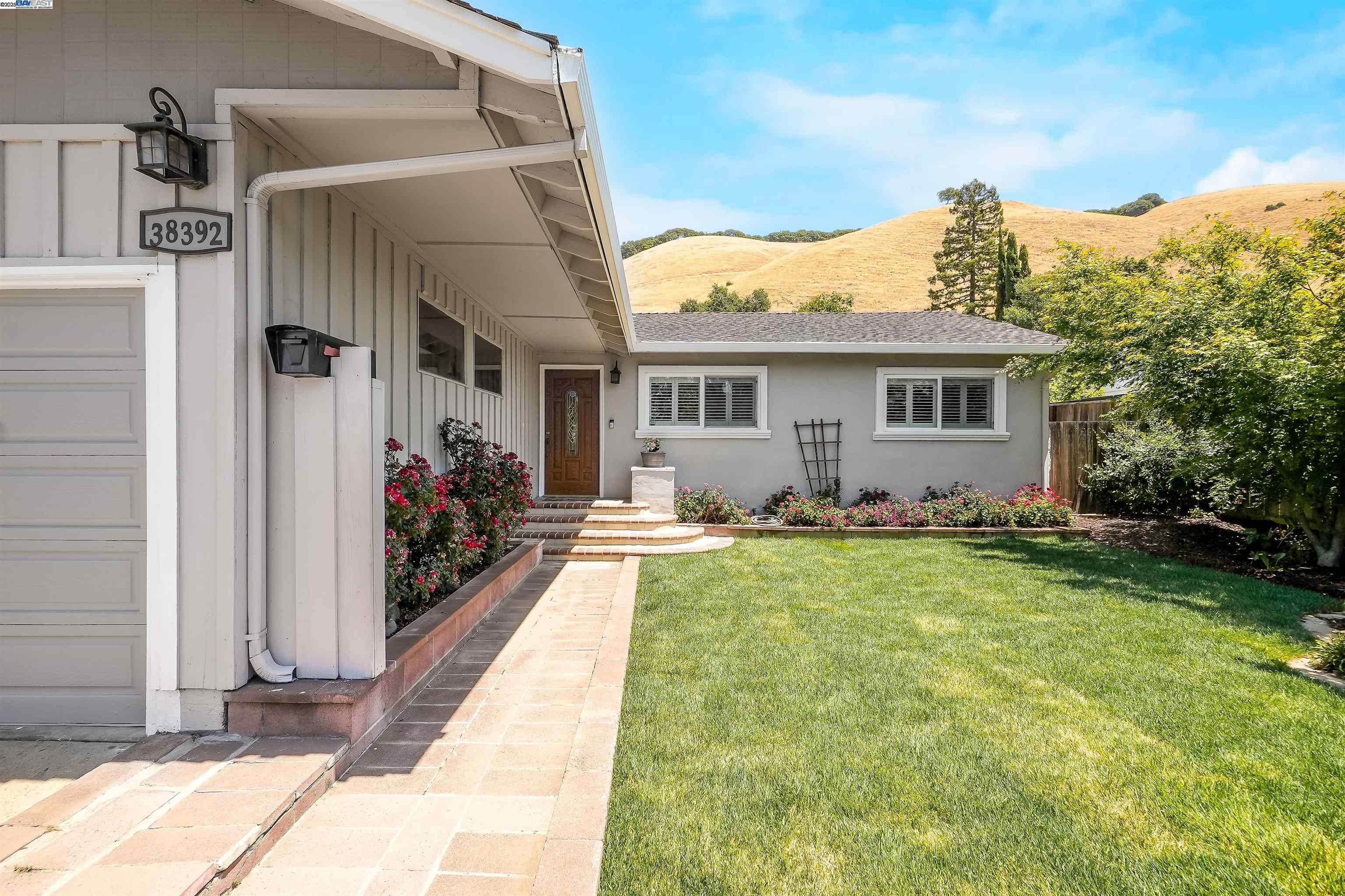 Detail Gallery Image 5 of 42 For 38392 Nebo Dr, Fremont,  CA 94536 - 3 Beds | 2 Baths