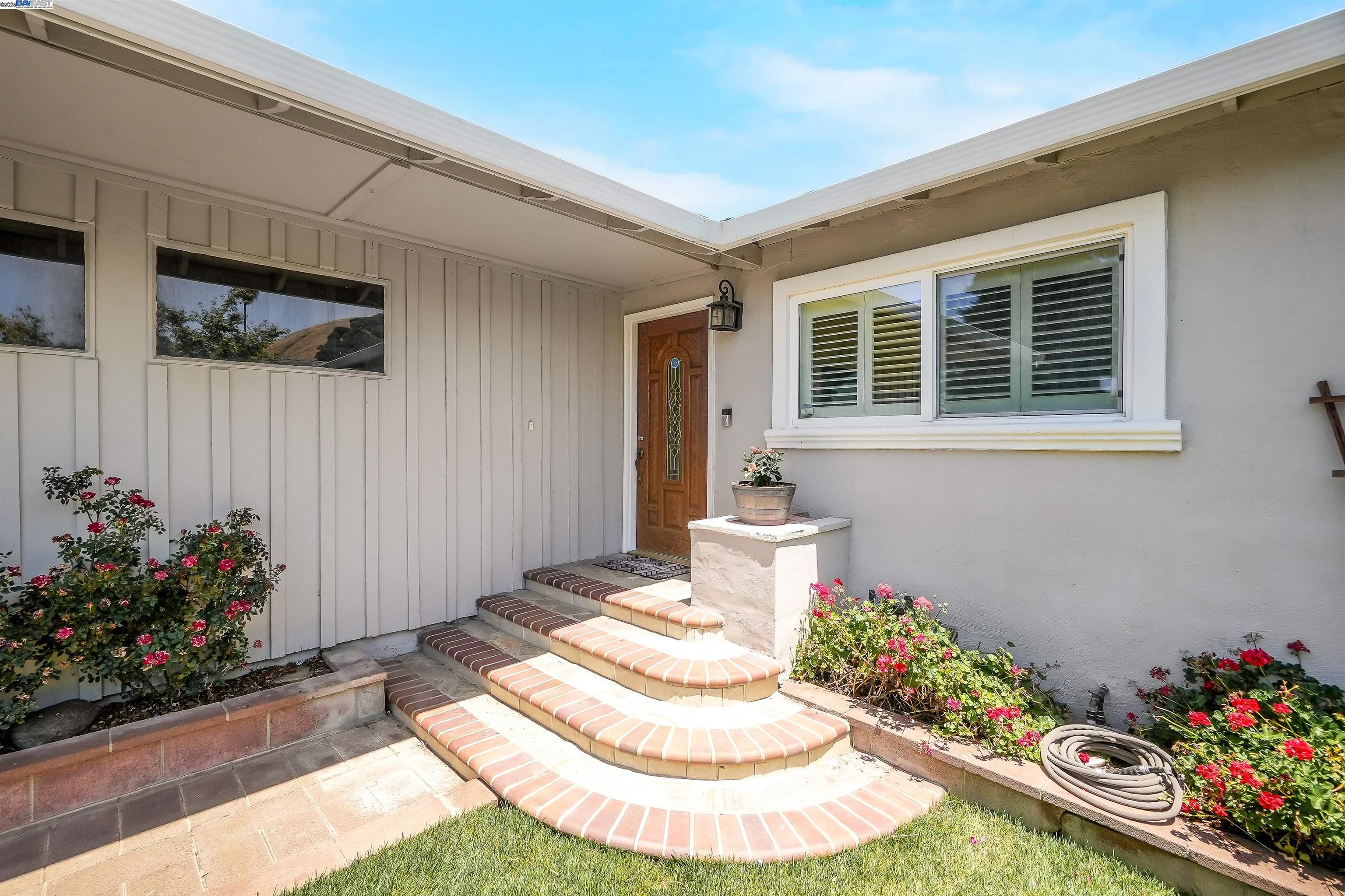 Detail Gallery Image 6 of 42 For 38392 Nebo Dr, Fremont,  CA 94536 - 3 Beds | 2 Baths