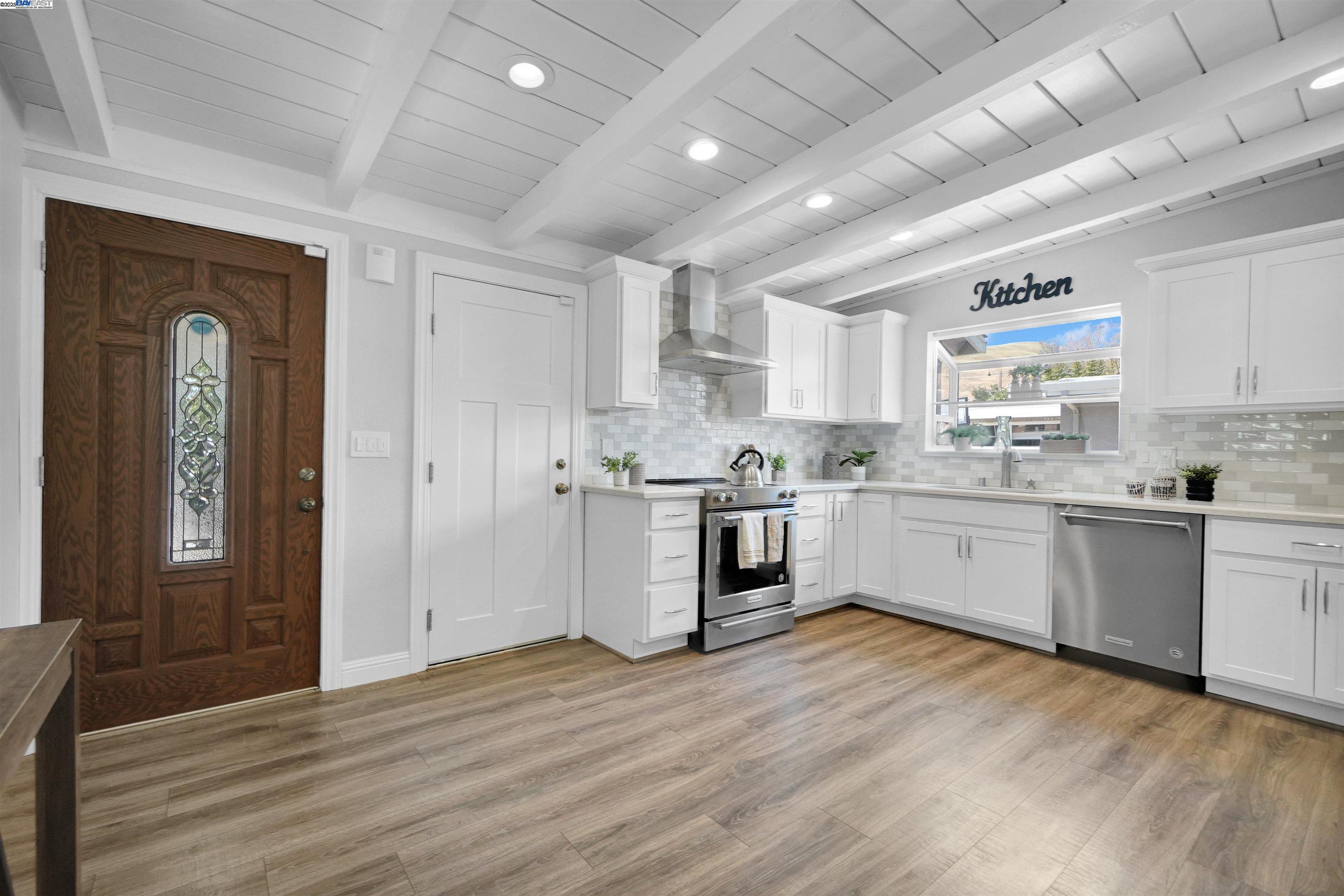 Detail Gallery Image 7 of 42 For 38392 Nebo Dr, Fremont,  CA 94536 - 3 Beds | 2 Baths