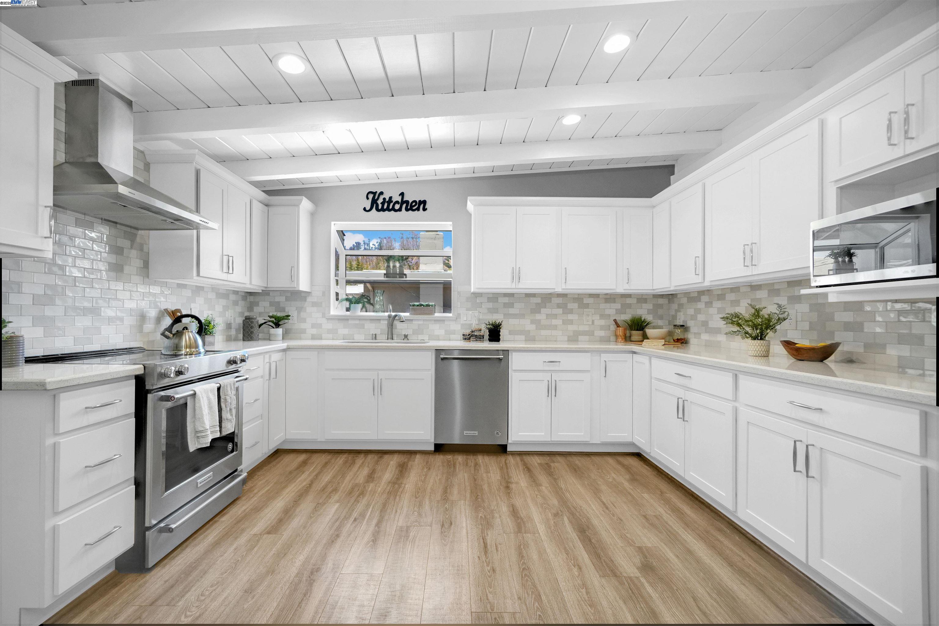 Detail Gallery Image 9 of 42 For 38392 Nebo Dr, Fremont,  CA 94536 - 3 Beds | 2 Baths