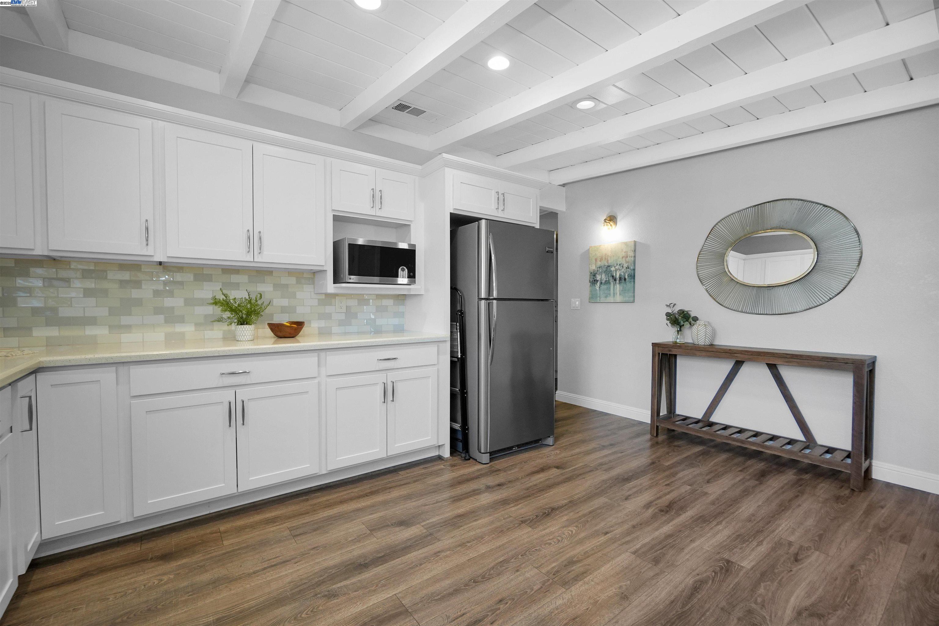 Detail Gallery Image 10 of 42 For 38392 Nebo Dr, Fremont,  CA 94536 - 3 Beds | 2 Baths
