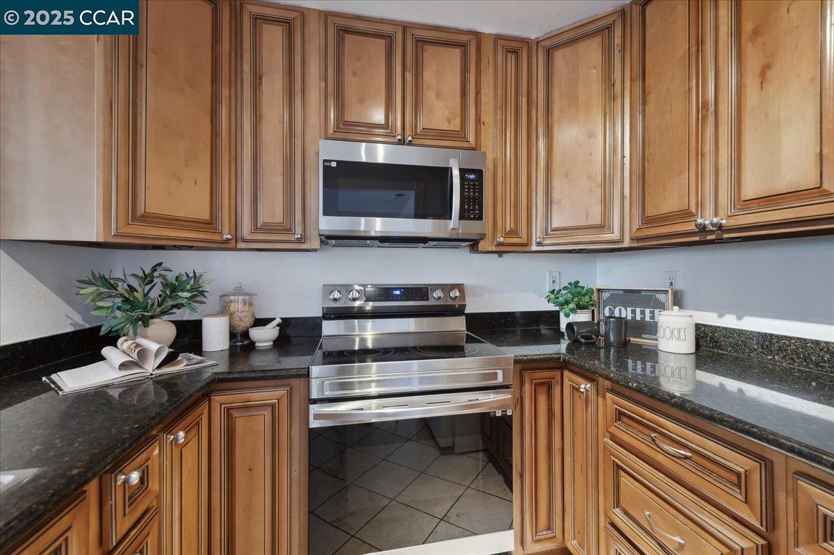 Photo #12: 41100102 Listing: Photo #12