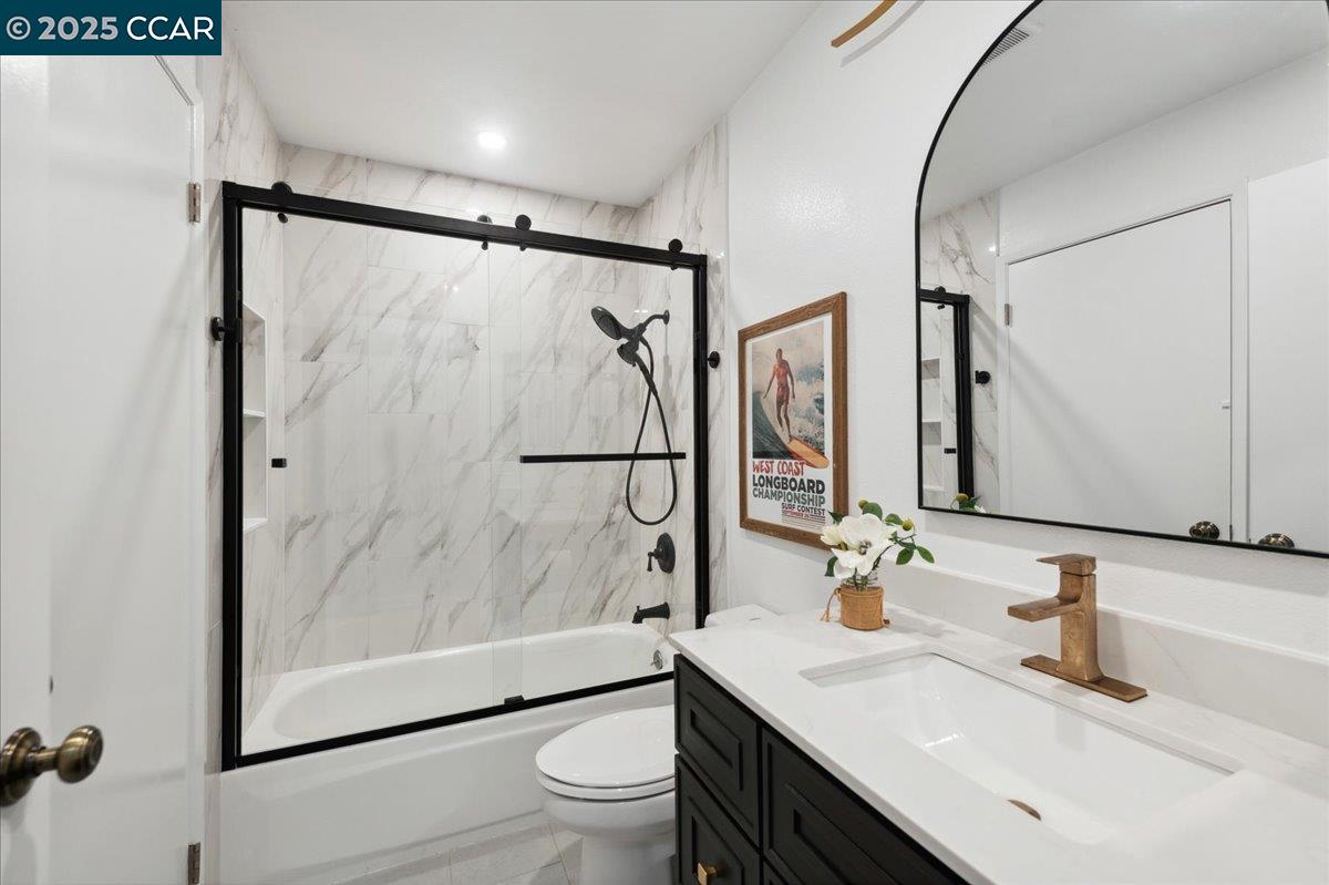 Photo #16: 41100102 Listing: Photo #16