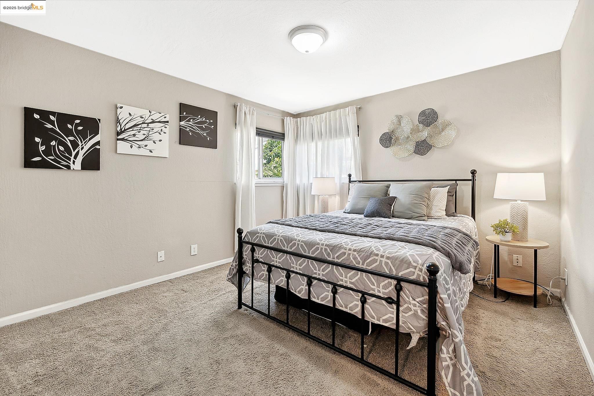Detail Gallery Image 18 of 41 For 2670 Crescent Dr, Concord,  CA 94520 - 2 Beds | 2 Baths