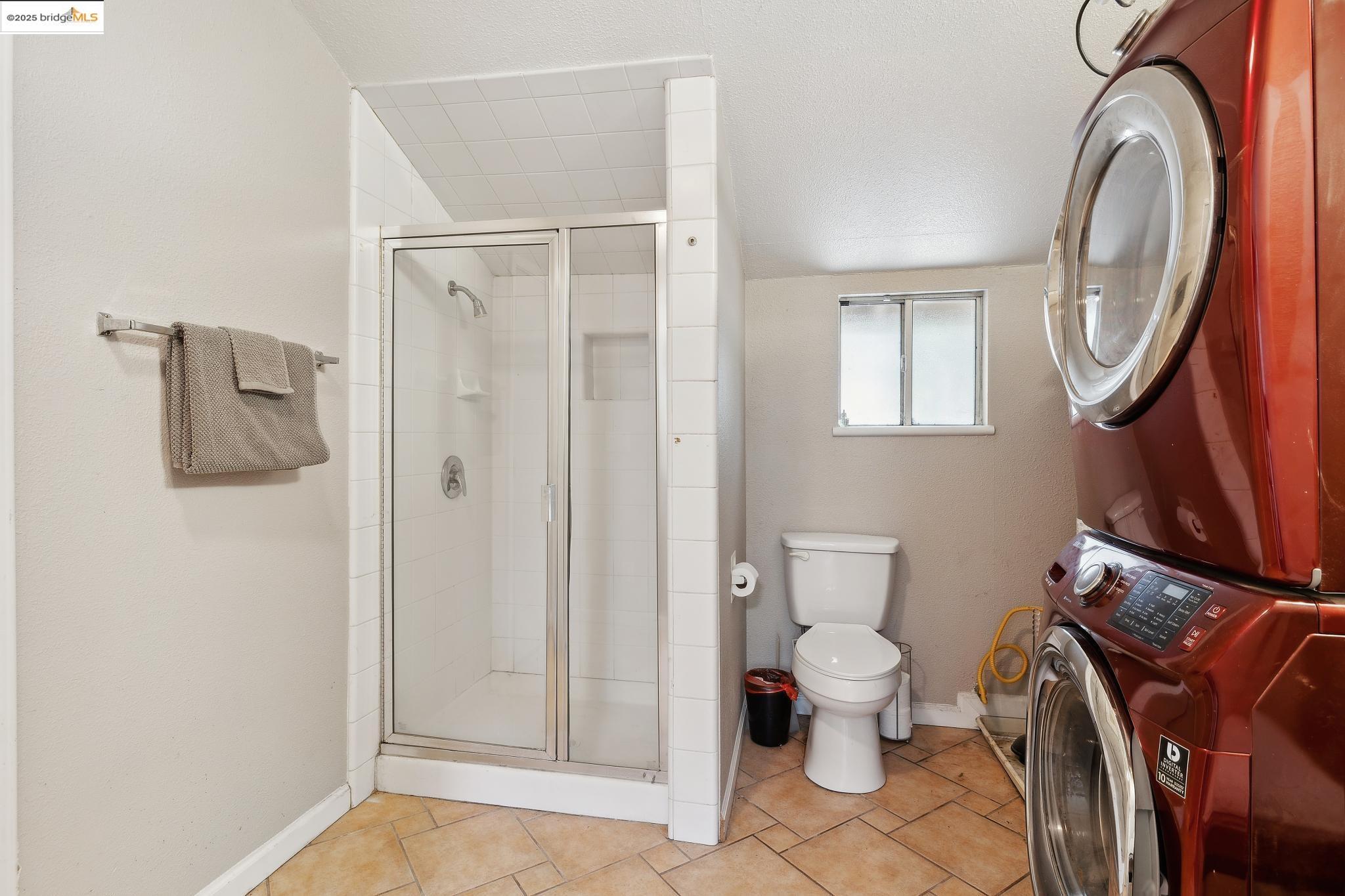 Detail Gallery Image 24 of 41 For 2670 Crescent Dr, Concord,  CA 94520 - 2 Beds | 2 Baths