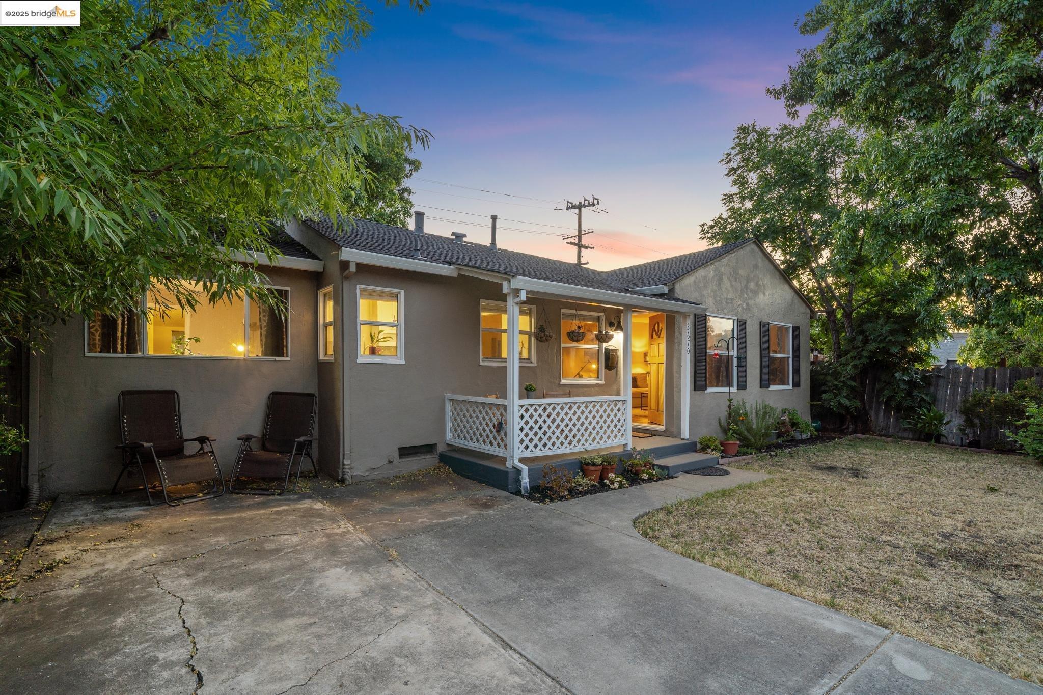 Detail Gallery Image 41 of 41 For 2670 Crescent Dr, Concord,  CA 94520 - 2 Beds | 2 Baths