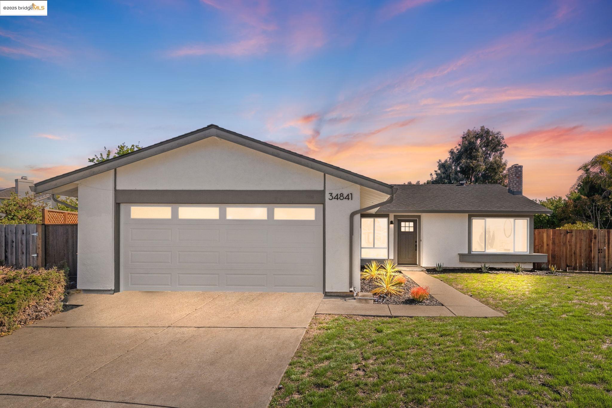 Detail Gallery Image 1 of 1 For 34841 Potomac River Pl, Fremont,  CA 94555 - 4 Beds | 2 Baths