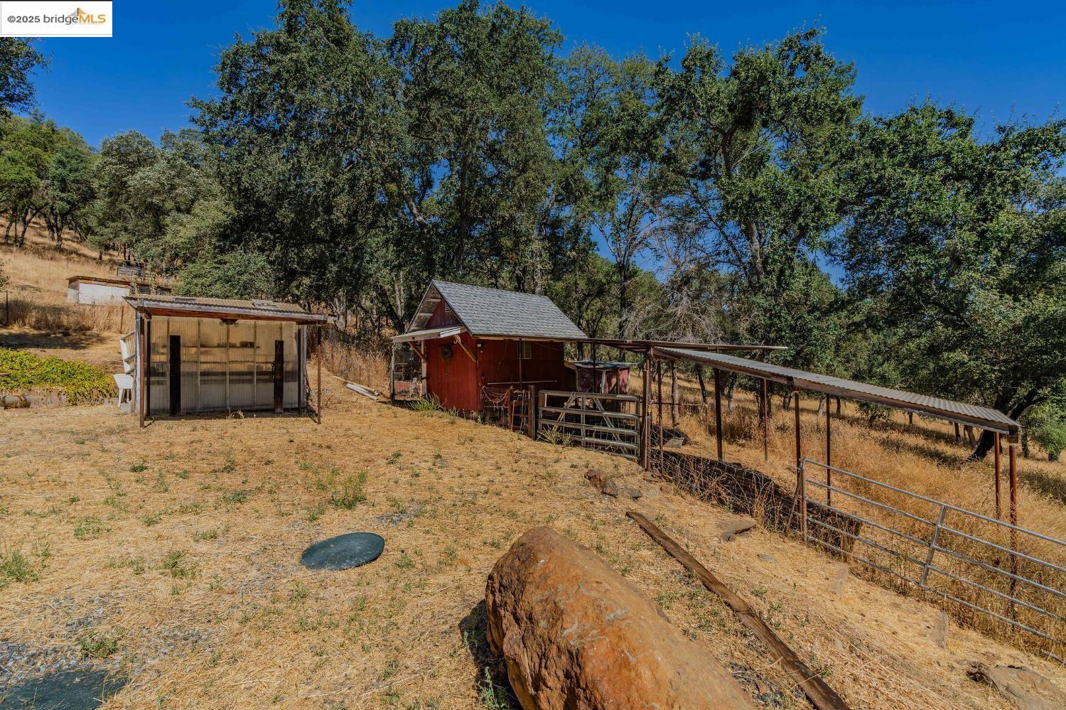 Detail Gallery Image 15 of 60 For 7190 Pool Station Rd 1, Angels Camp,  CA 95222 - 3 Beds | 3/1 Baths