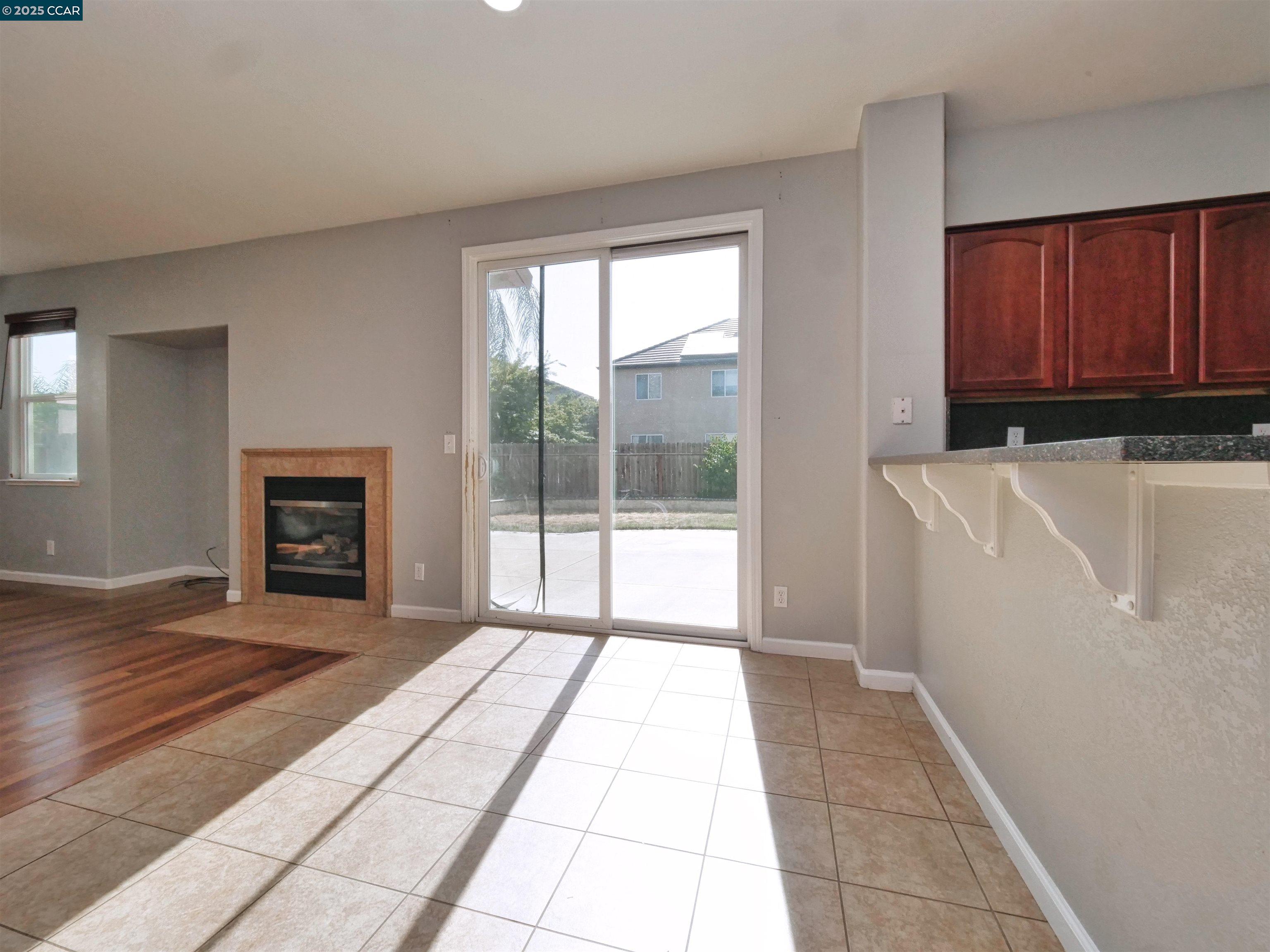 Detail Gallery Image 16 of 60 For 2035 Pasado Avenue, Manteca,  CA 95336-7070 - 4 Beds | 2/1 Baths