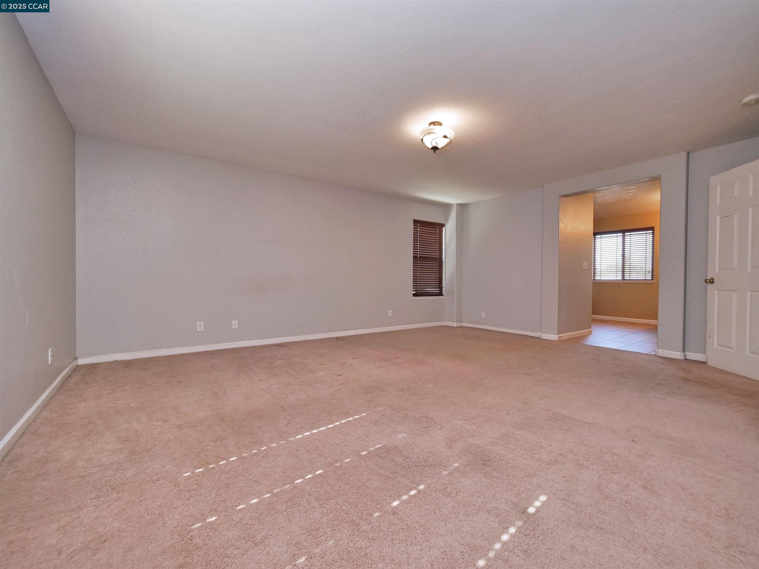 Detail Gallery Image 31 of 60 For 2035 Pasado Avenue, Manteca,  CA 95336-7070 - 4 Beds | 2/1 Baths