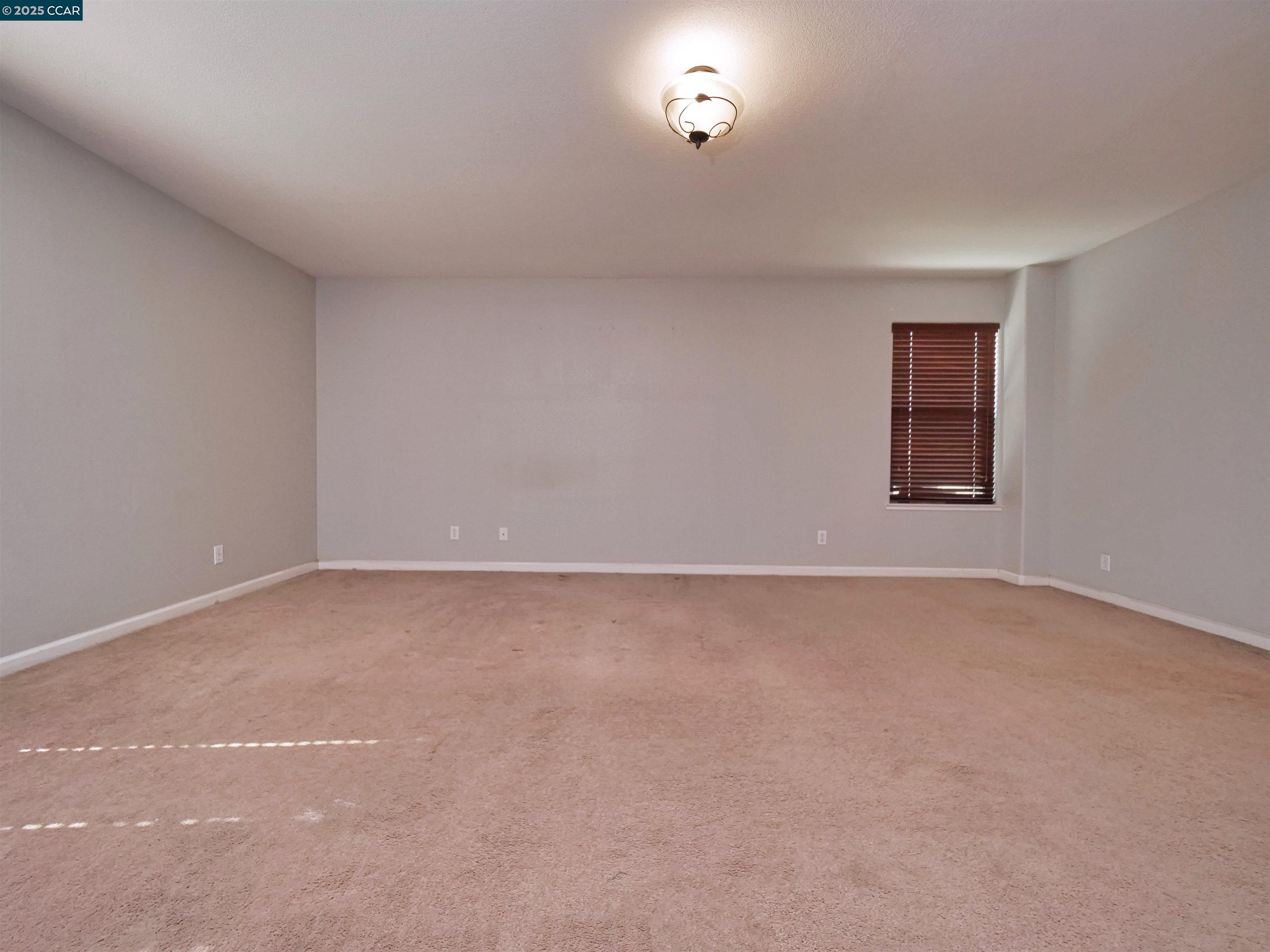 Detail Gallery Image 32 of 60 For 2035 Pasado Avenue, Manteca,  CA 95336-7070 - 4 Beds | 2/1 Baths