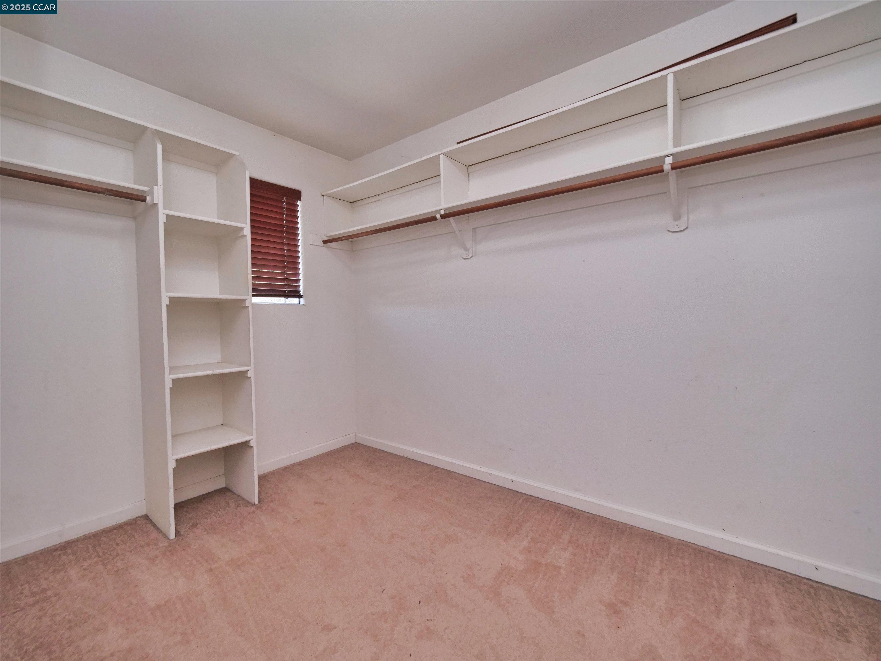 Detail Gallery Image 38 of 60 For 2035 Pasado Avenue, Manteca,  CA 95336-7070 - 4 Beds | 2/1 Baths
