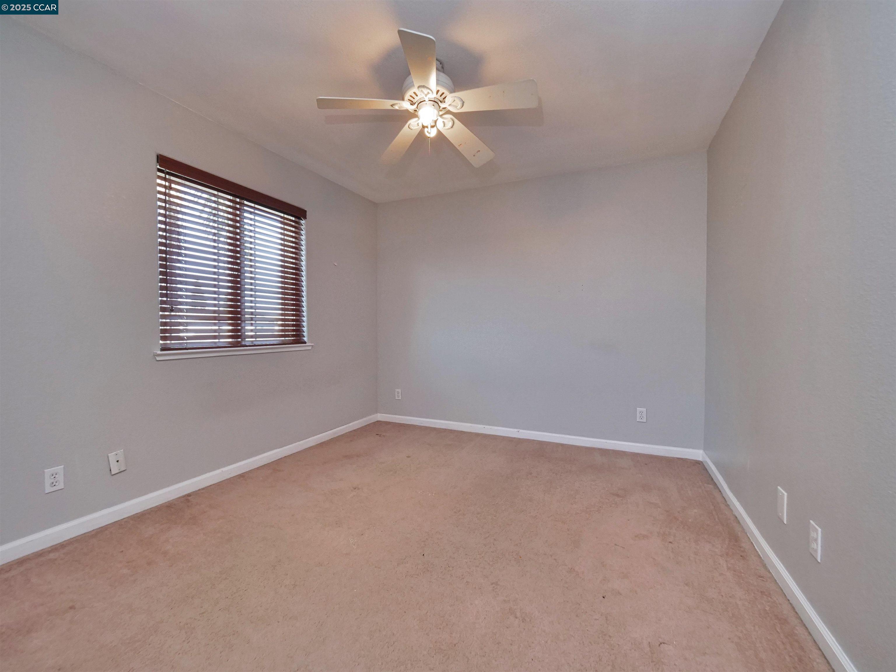Detail Gallery Image 41 of 60 For 2035 Pasado Avenue, Manteca,  CA 95336-7070 - 4 Beds | 2/1 Baths