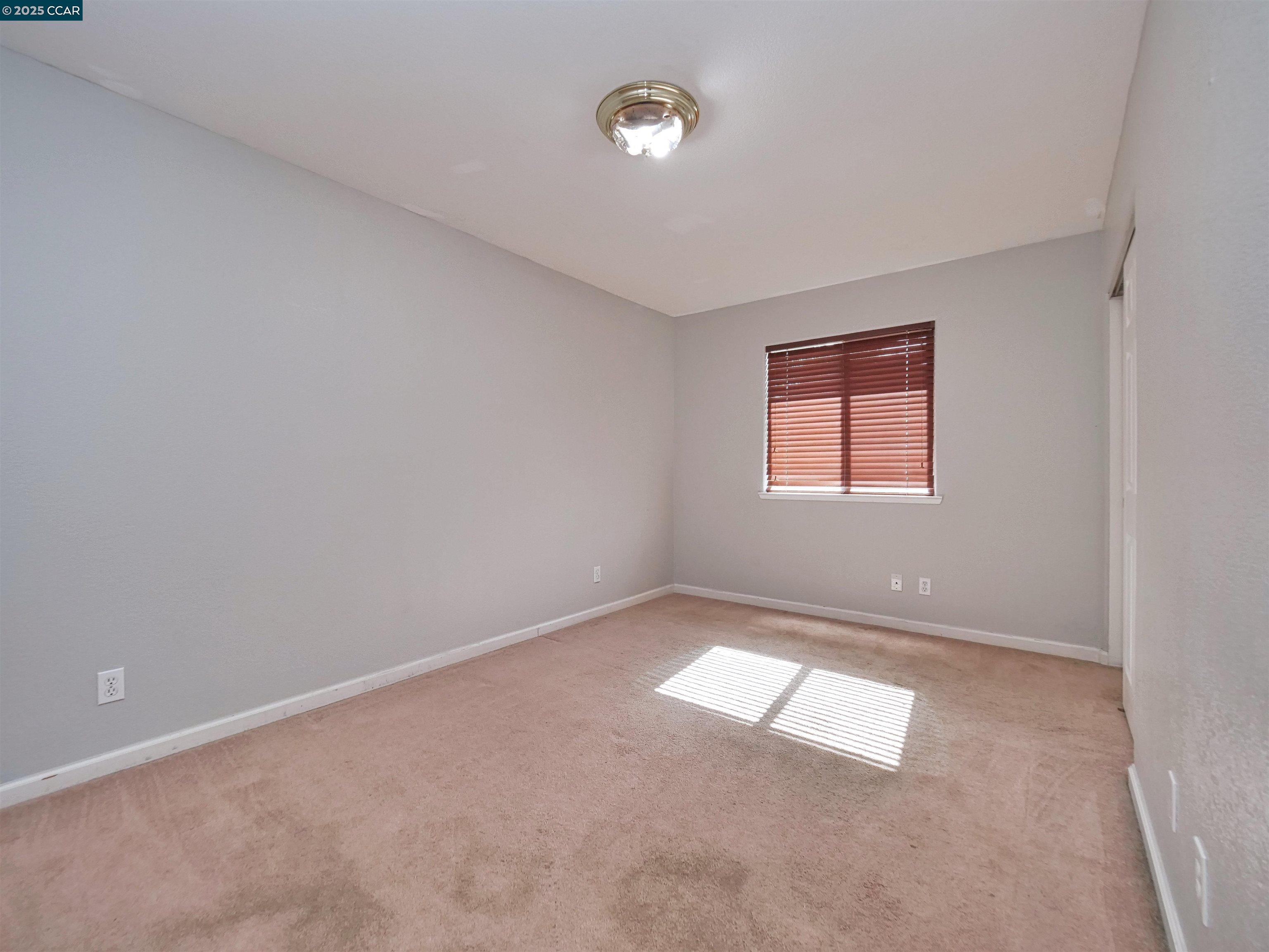 Detail Gallery Image 42 of 60 For 2035 Pasado Avenue, Manteca,  CA 95336-7070 - 4 Beds | 2/1 Baths
