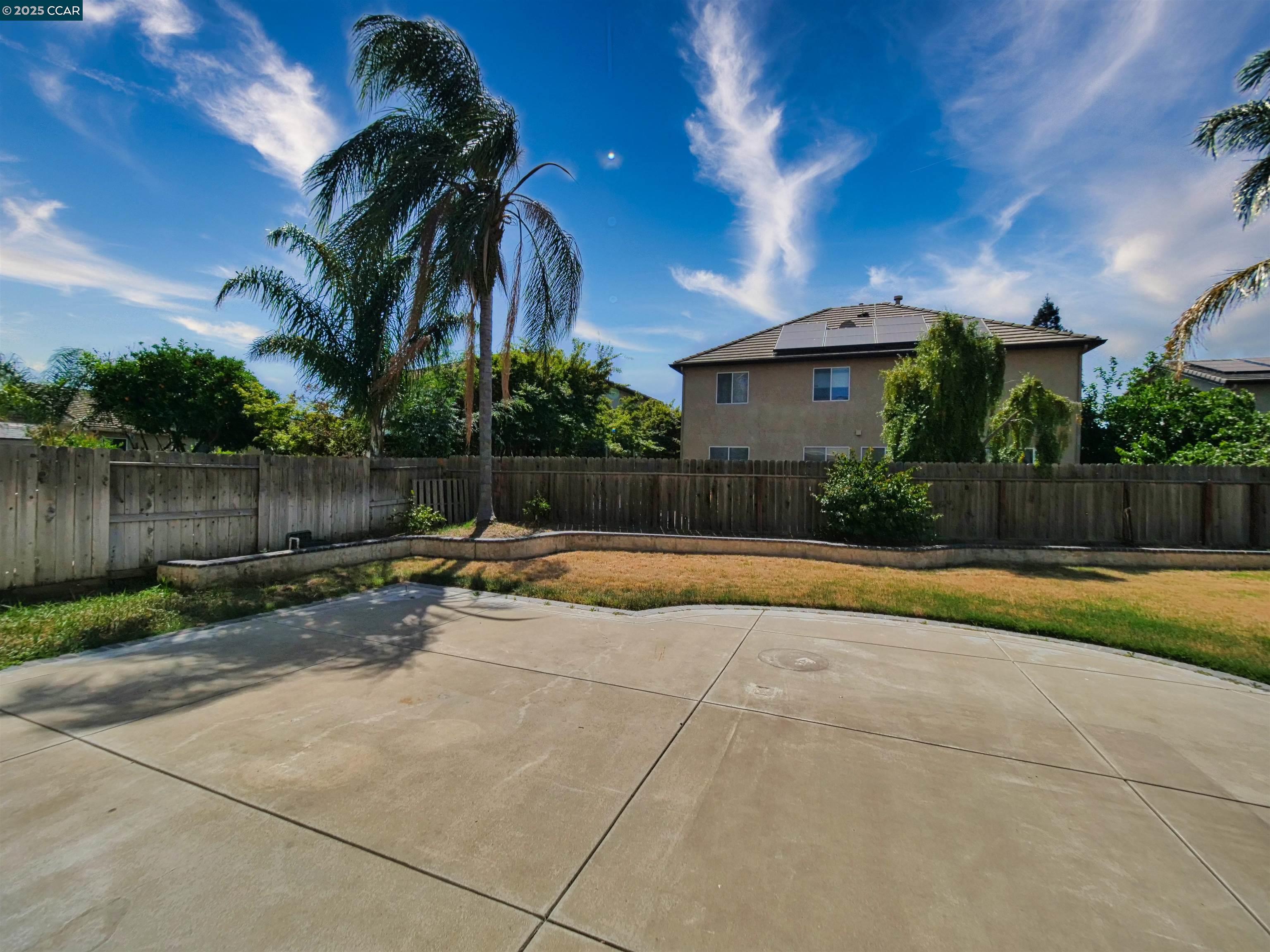 Detail Gallery Image 56 of 60 For 2035 Pasado Avenue, Manteca,  CA 95336-7070 - 4 Beds | 2/1 Baths