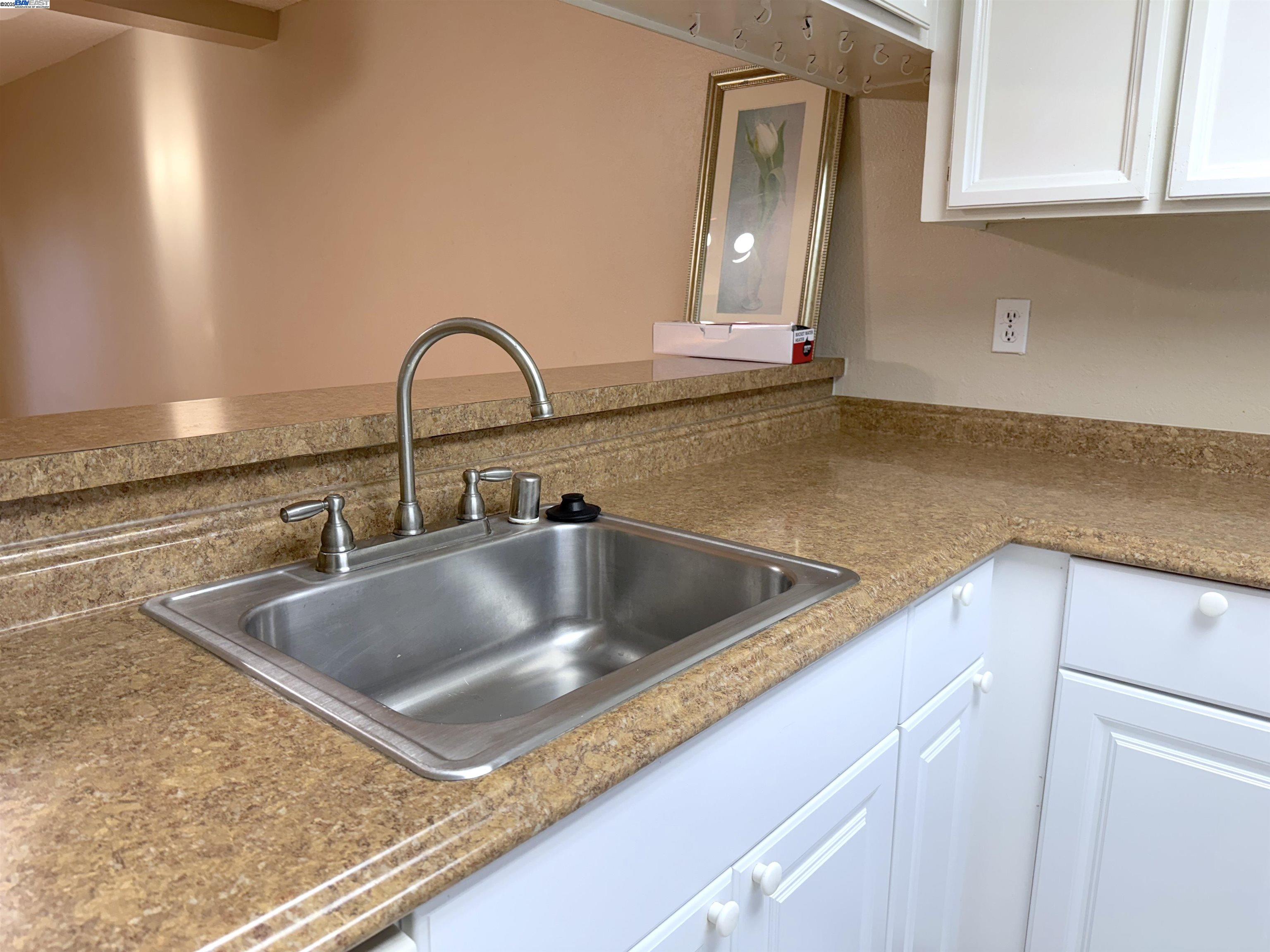 Detail Gallery Image 11 of 29 For 6100 Joaquin Murieta Ave #G,  Newark,  CA 94560 - 2 Beds | 1/1 Baths
