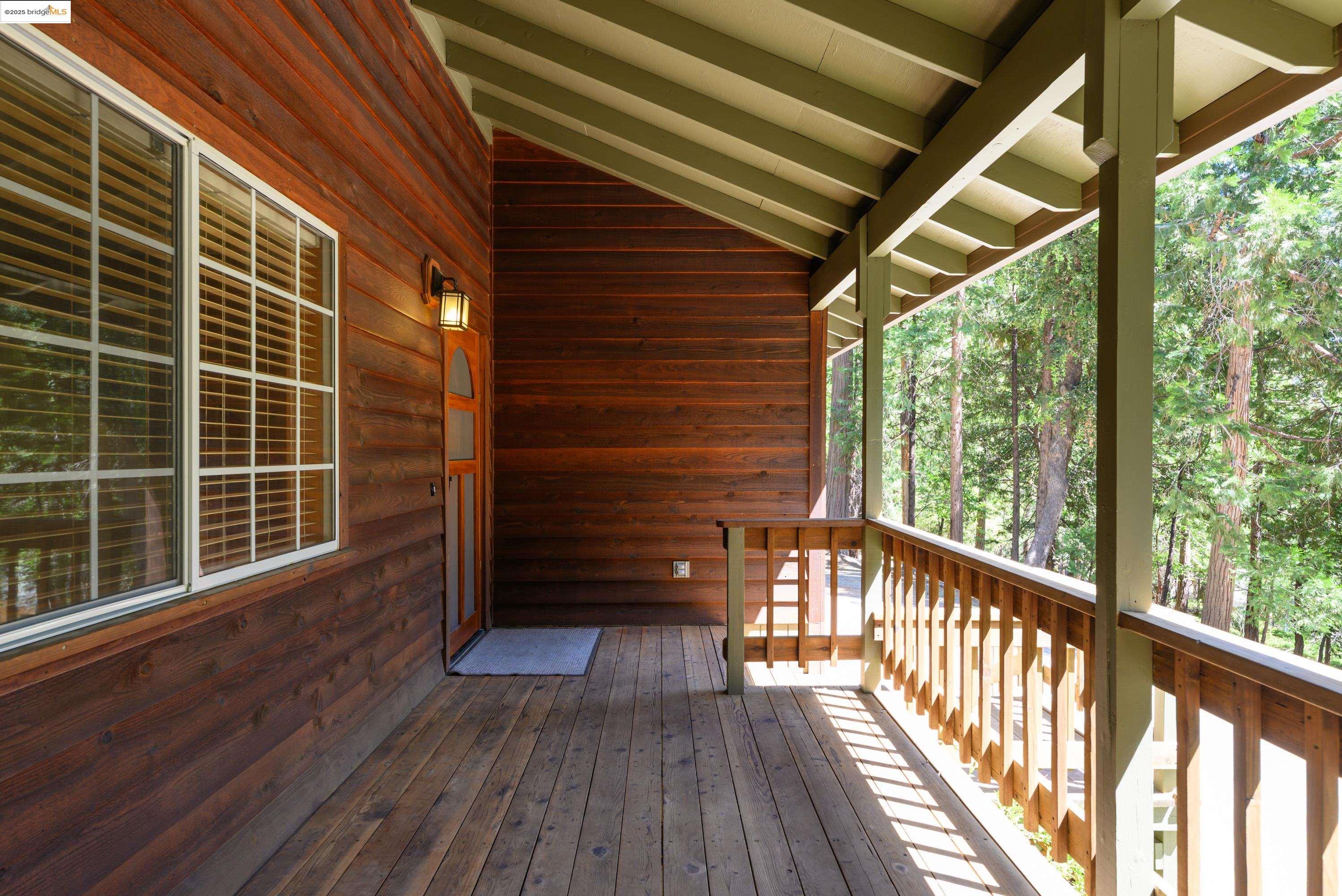 Detail Gallery Image 3 of 36 For 24051 Pine Lake Dr, Twain Harte,  CA 95383 - 3 Beds | 2/1 Baths