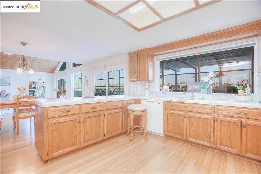 5752 Drakes Dr, Discovery Bay, California 94505, 4 Bedrooms Bedrooms, 9 Rooms Rooms,3 BathroomsBathrooms,Residential Lease,For Rent,5752 Drakes Dr,41100126