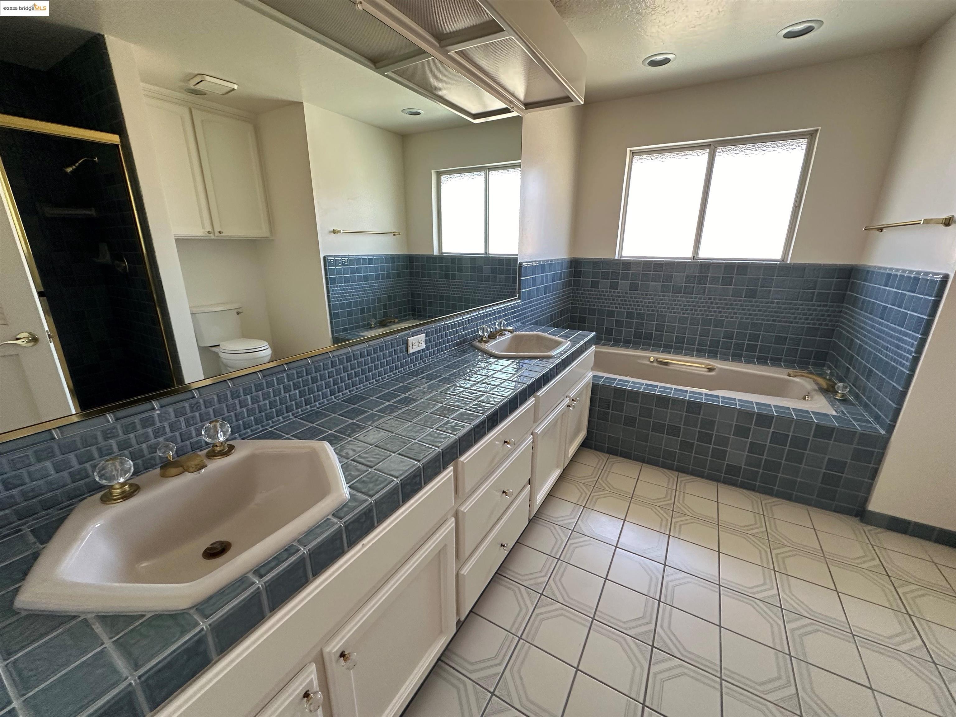5752 Drakes Dr, Discovery Bay, California 94505, 4 Bedrooms Bedrooms, 9 Rooms Rooms,3 BathroomsBathrooms,Residential Lease,For Rent,5752 Drakes Dr,41100126