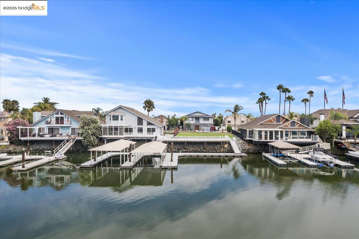 Detail Gallery Image 3 of 32 For 5752 Drakes Dr, Discovery Bay,  CA 94505 - 4 Beds | 3 Baths