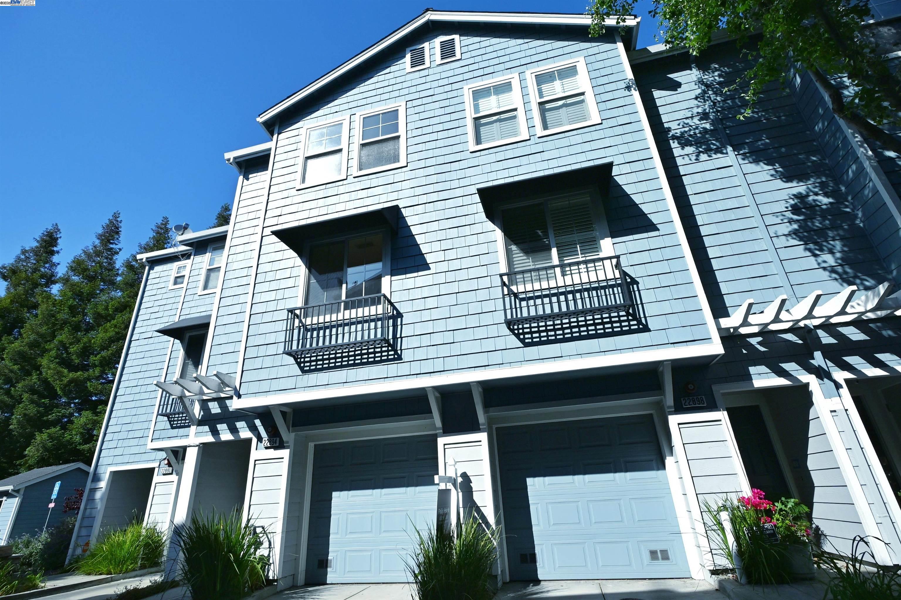 MLS: 41100127 Condo For Sale