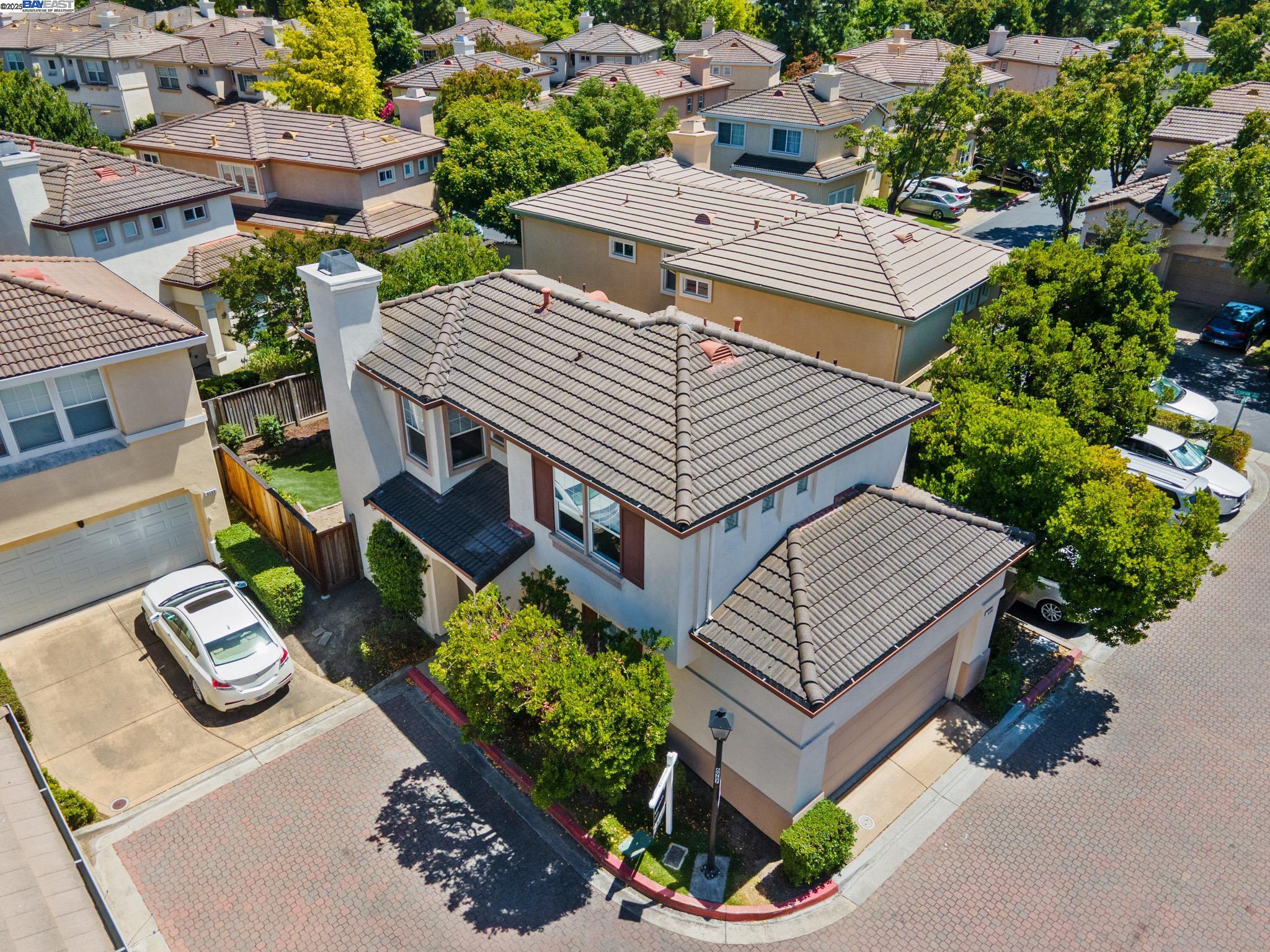 Detail Gallery Image 2 of 42 For 5129 Rappolla Ct, Pleasanton,  CA 94588 - 2 Beds | 2/1 Baths