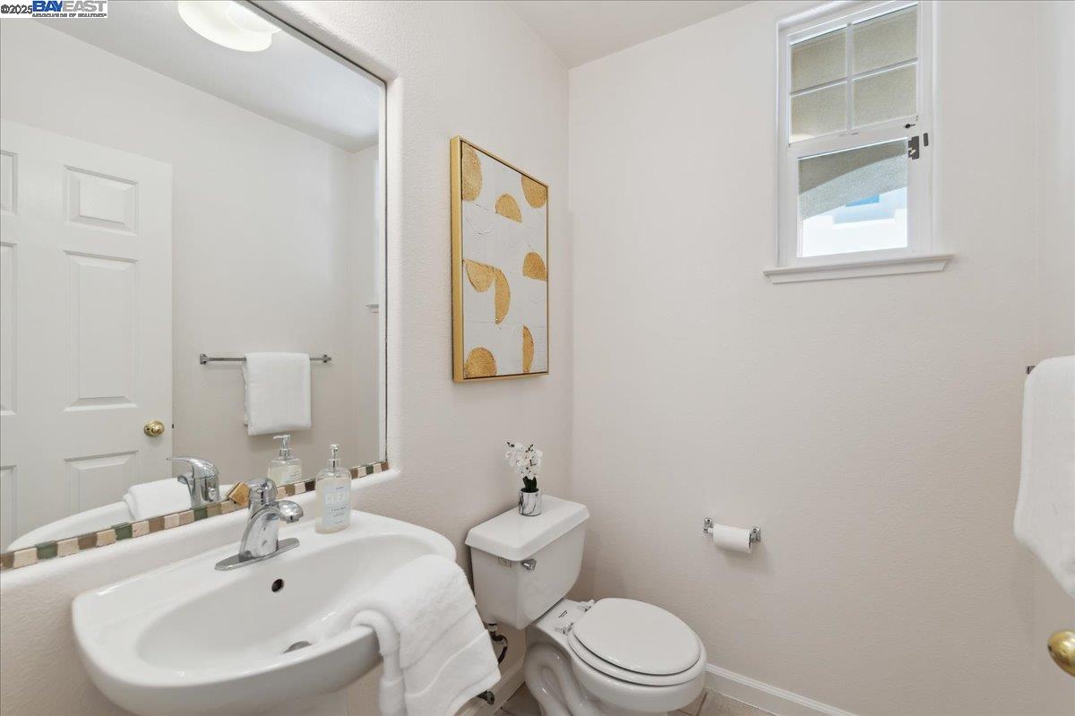 Detail Gallery Image 18 of 42 For 5129 Rappolla Ct, Pleasanton,  CA 94588 - 2 Beds | 2/1 Baths